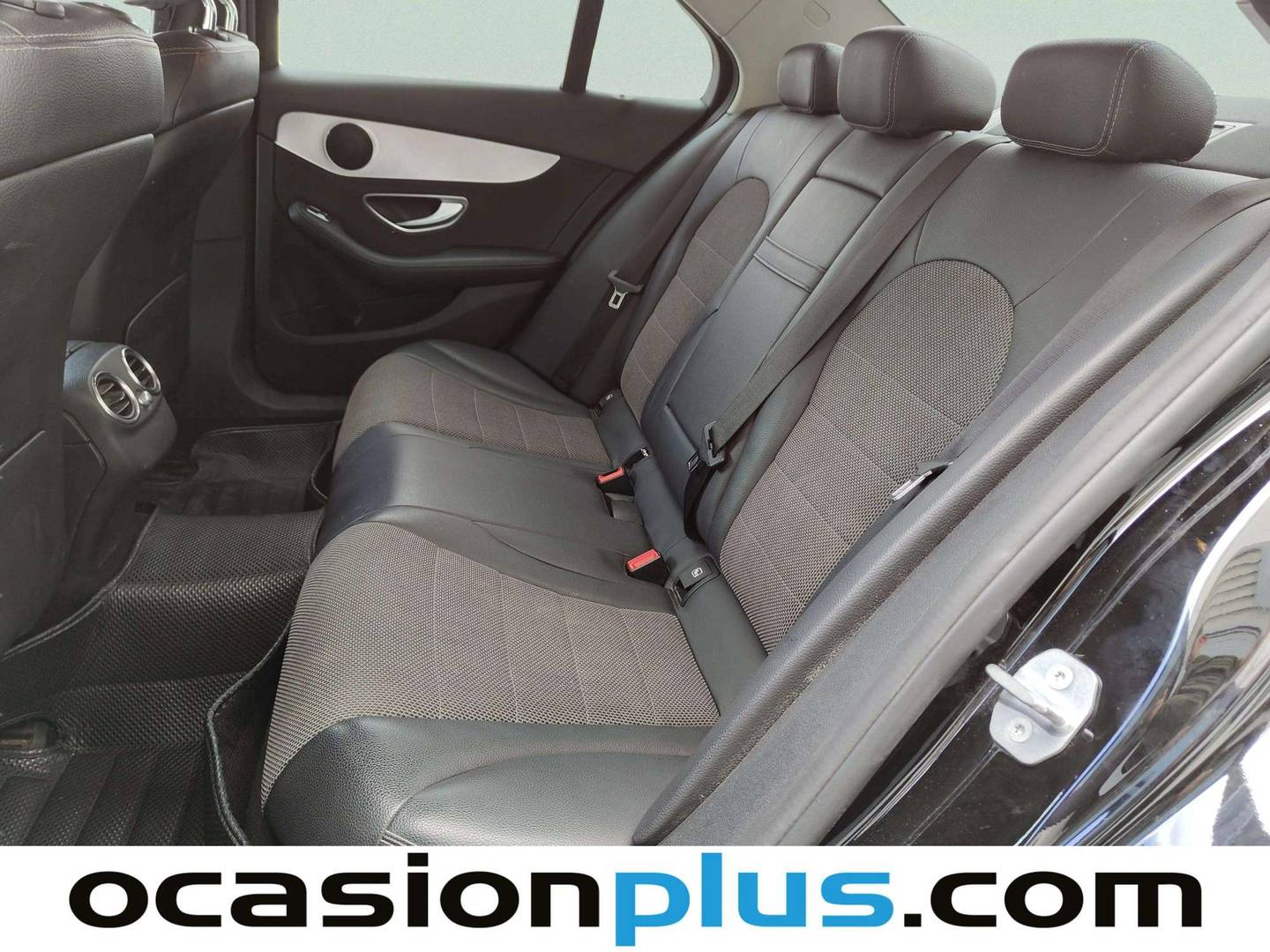Foto asientos traseros Mercedes Clase C Mercedes Clase C 220 d  (194 CV) Pack AMG
