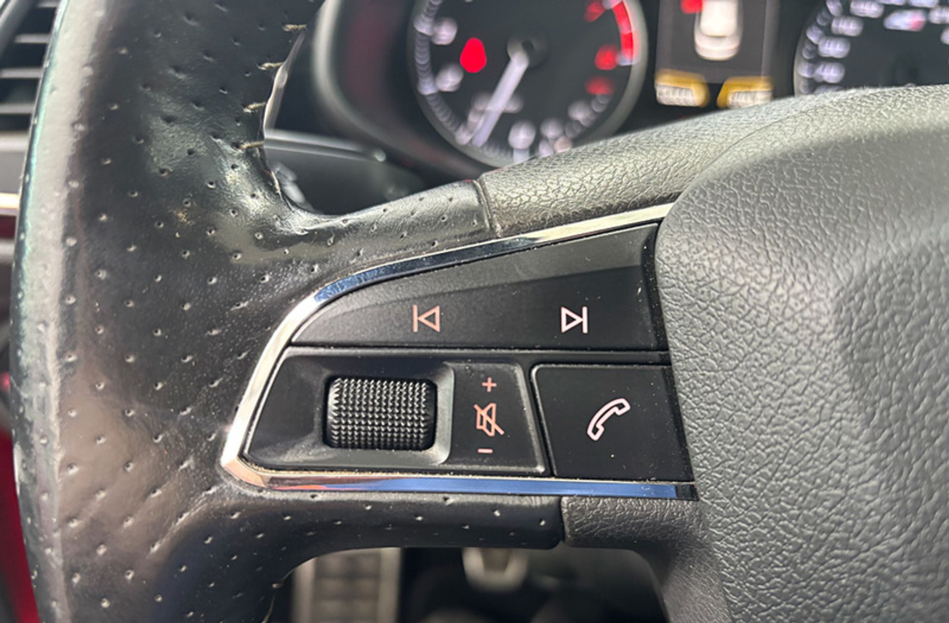 SEAT León 2.0 TSI Cupra DSG - foto 29