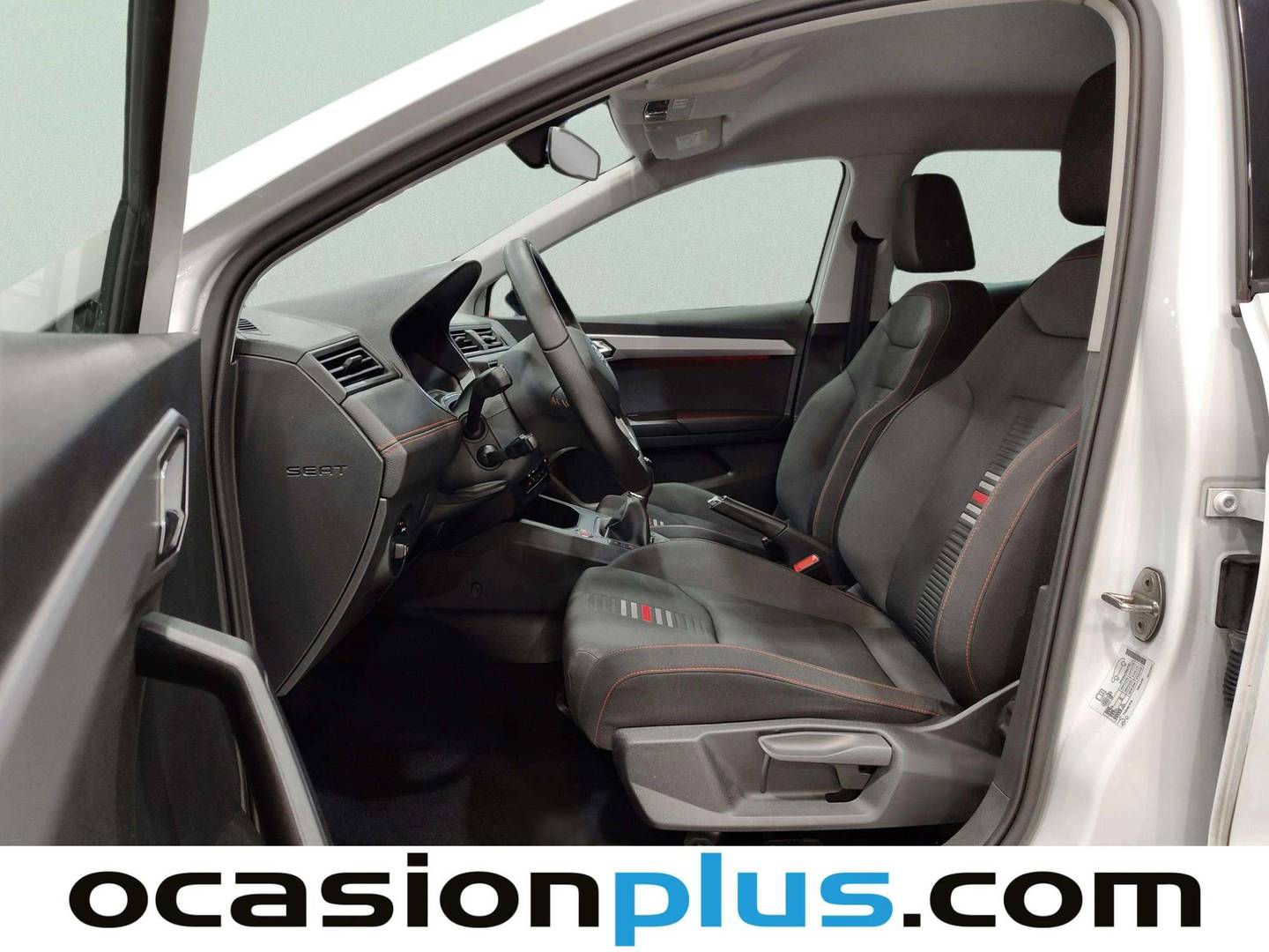 Foto asientos delanteros Seat Ibiza Seat Ibiza 1.6 TDI FR Plus (95 CV)