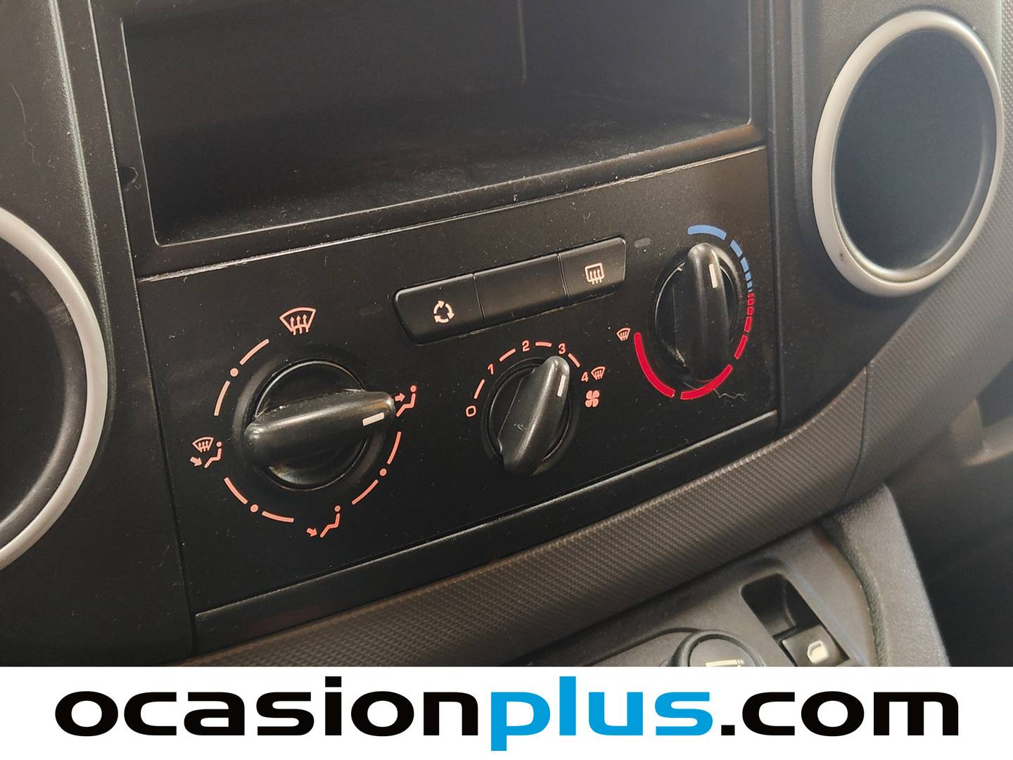 Extras y acabados del Citroën Berlingo Citroën Berlingo Combi 1.6 VTi X (95 CV)