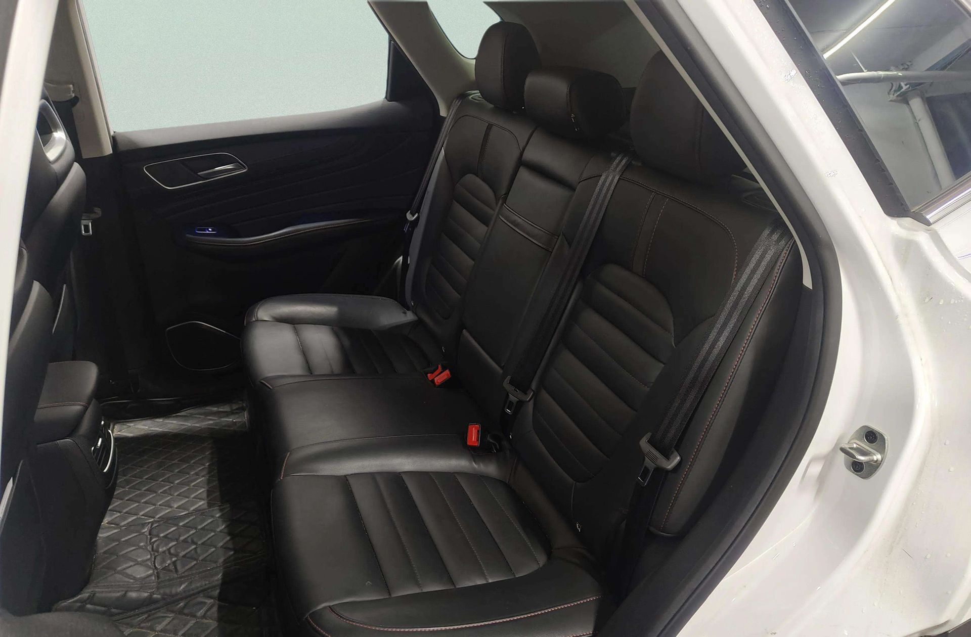 MG eHS 1.5 T-GDi PHEV Luxury - foto 13