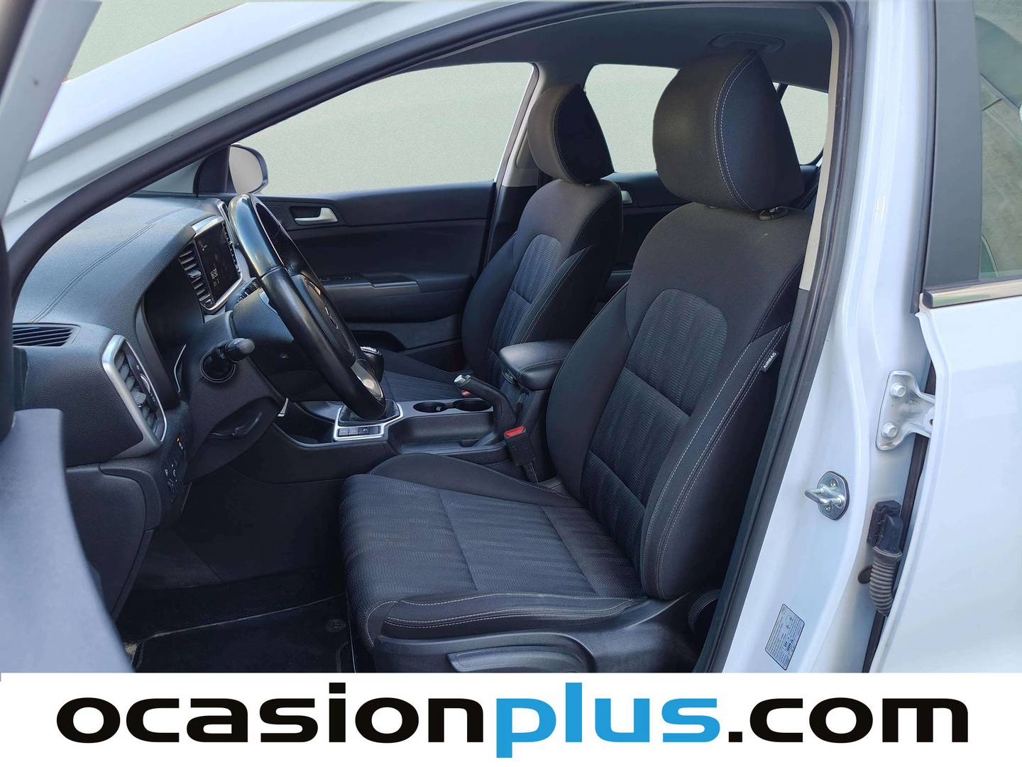 Foto asientos delanteros KIA Sportage KIA Sportage 1.6 MHEV Business 4x4 (136 CV)