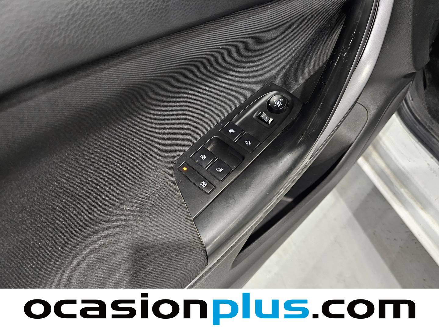 Foto Opel Astra Opel Astra Sports Tourer 1.6 CDTI Selective (110 CV)