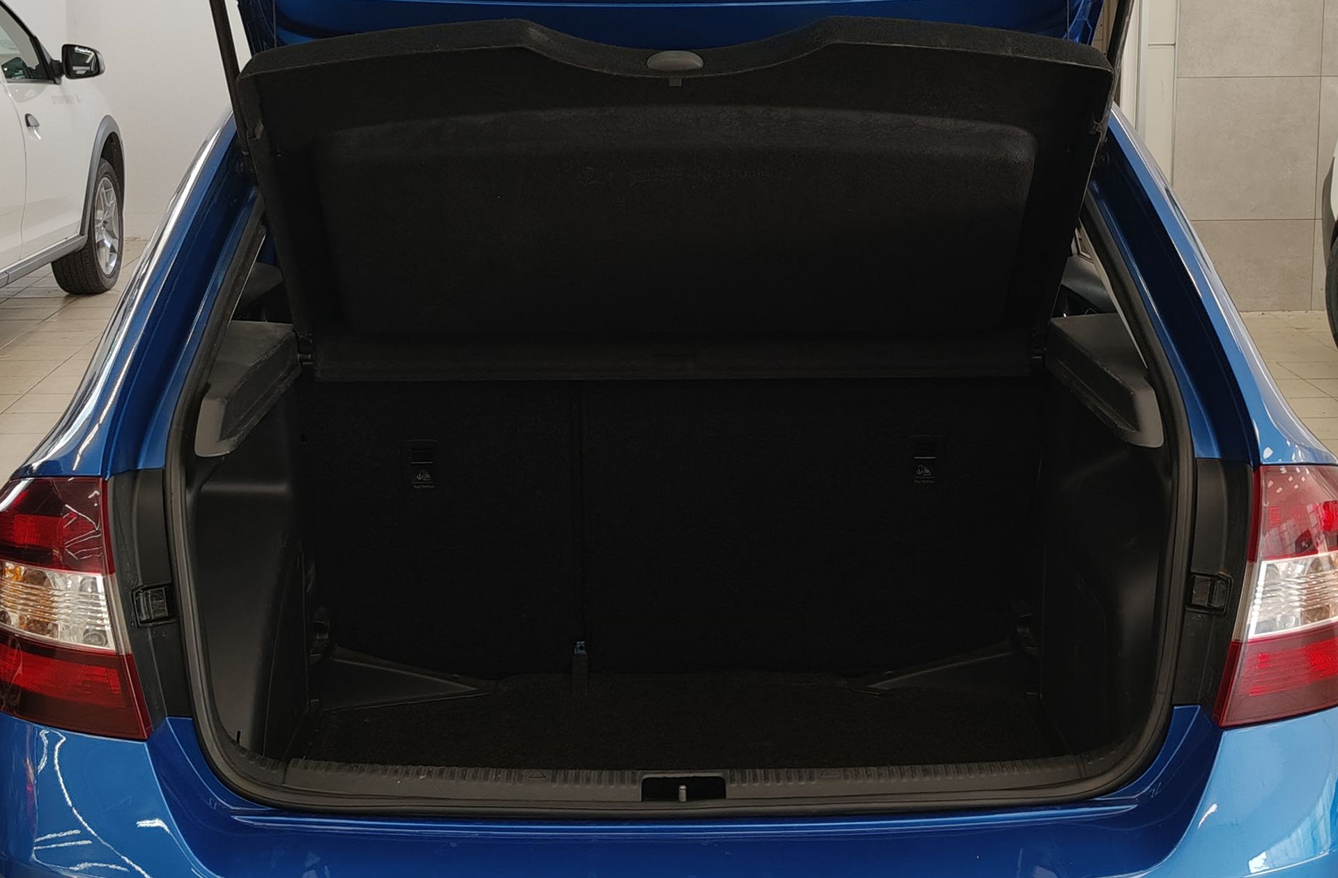 Škoda Spaceback 1.0 TSI Ambition - foto 14