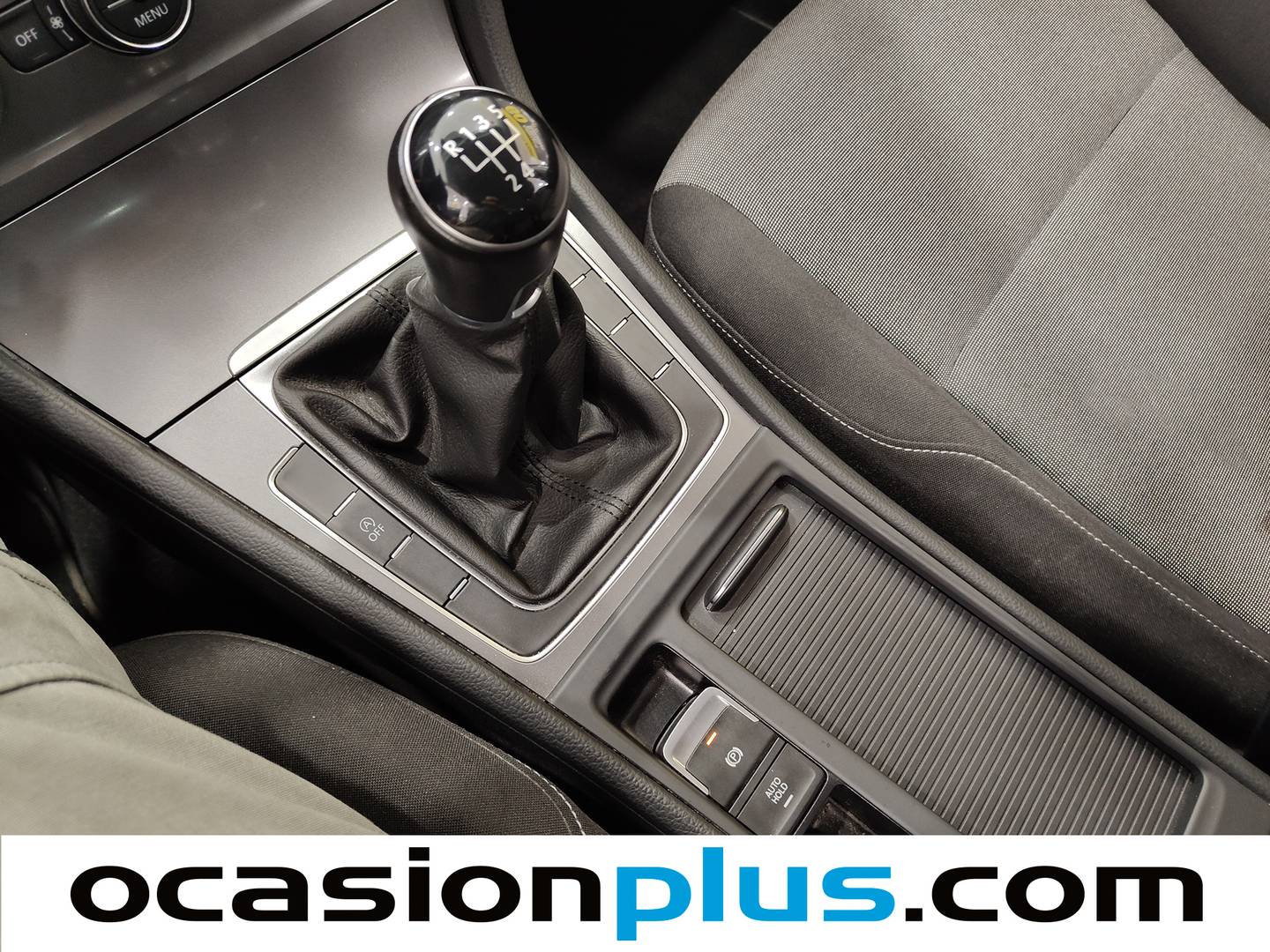 Foto Volkswagen Golf Volkswagen Golf Variant Business & Navi 1.6 TDI CR BMT (110 CV)