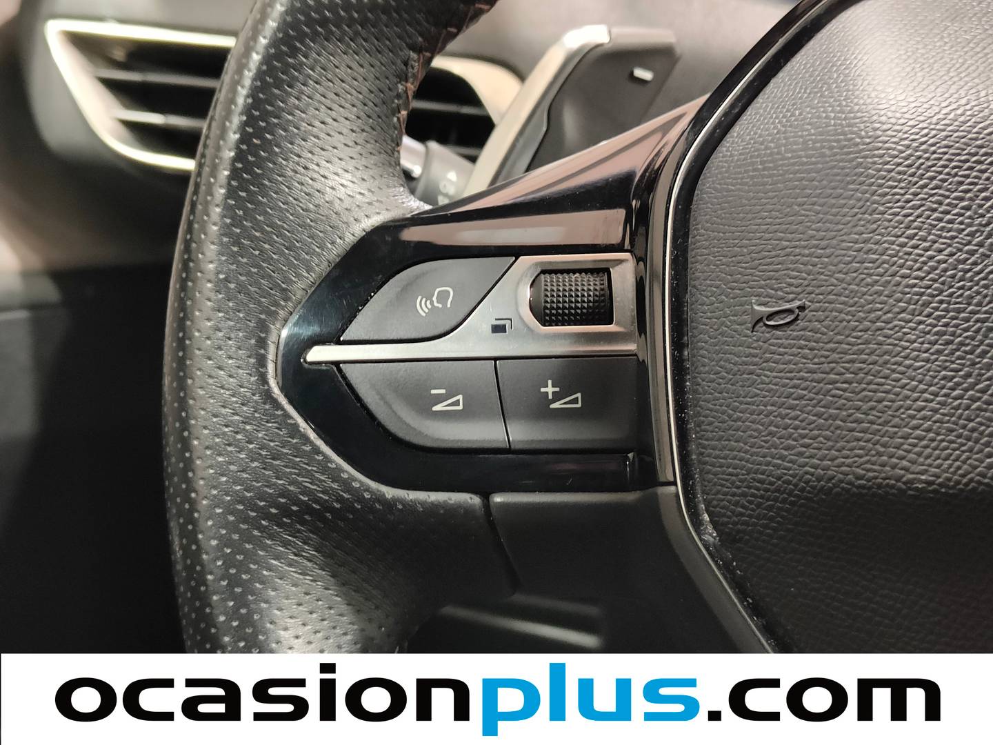 Foto Peugeot 3008 Peugeot 3008 PureTech 130 S&S GT EAT8 (130 CV)