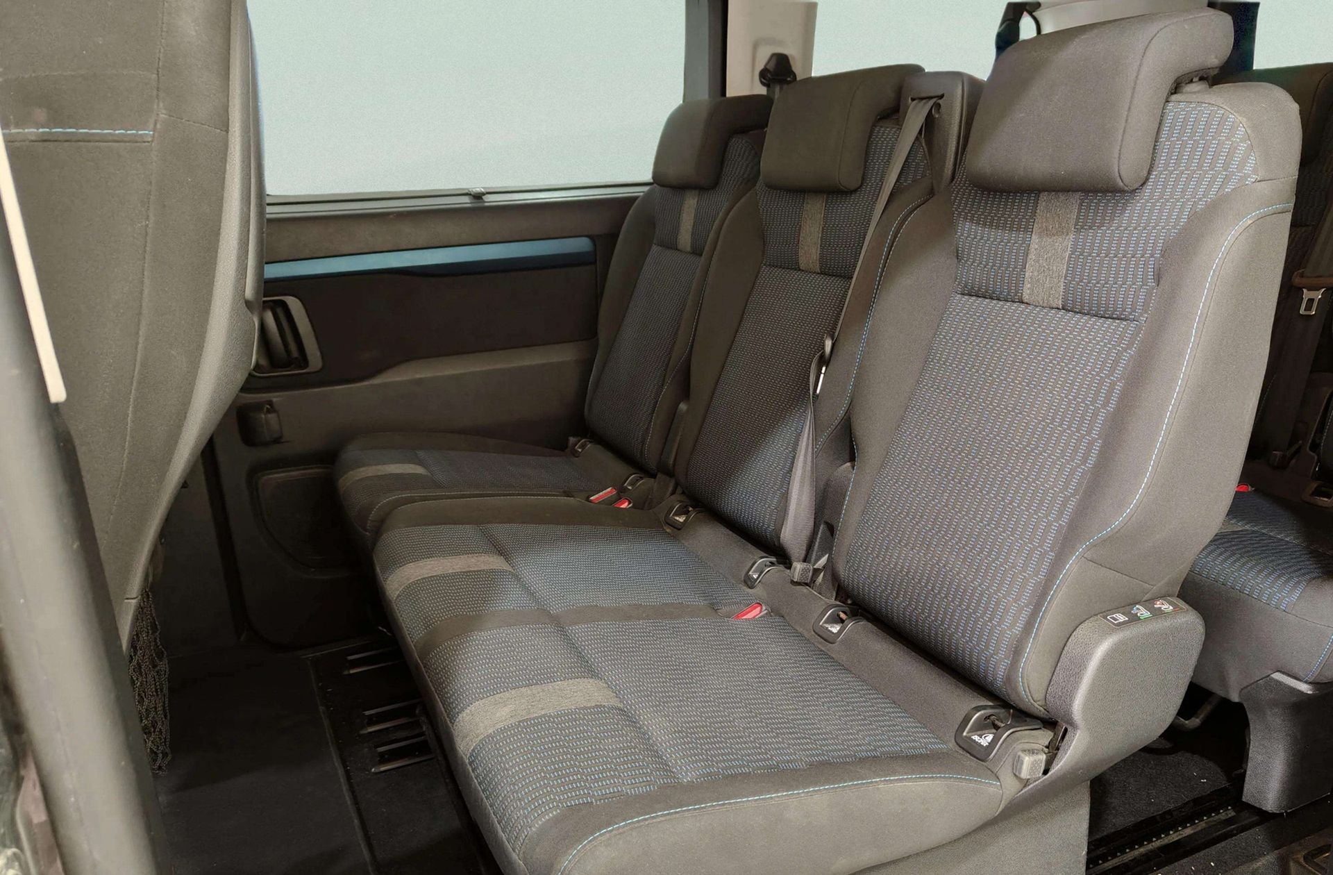 Peugeot Traveller BlueHDi 150 Active Standard 8 plazas - foto 15