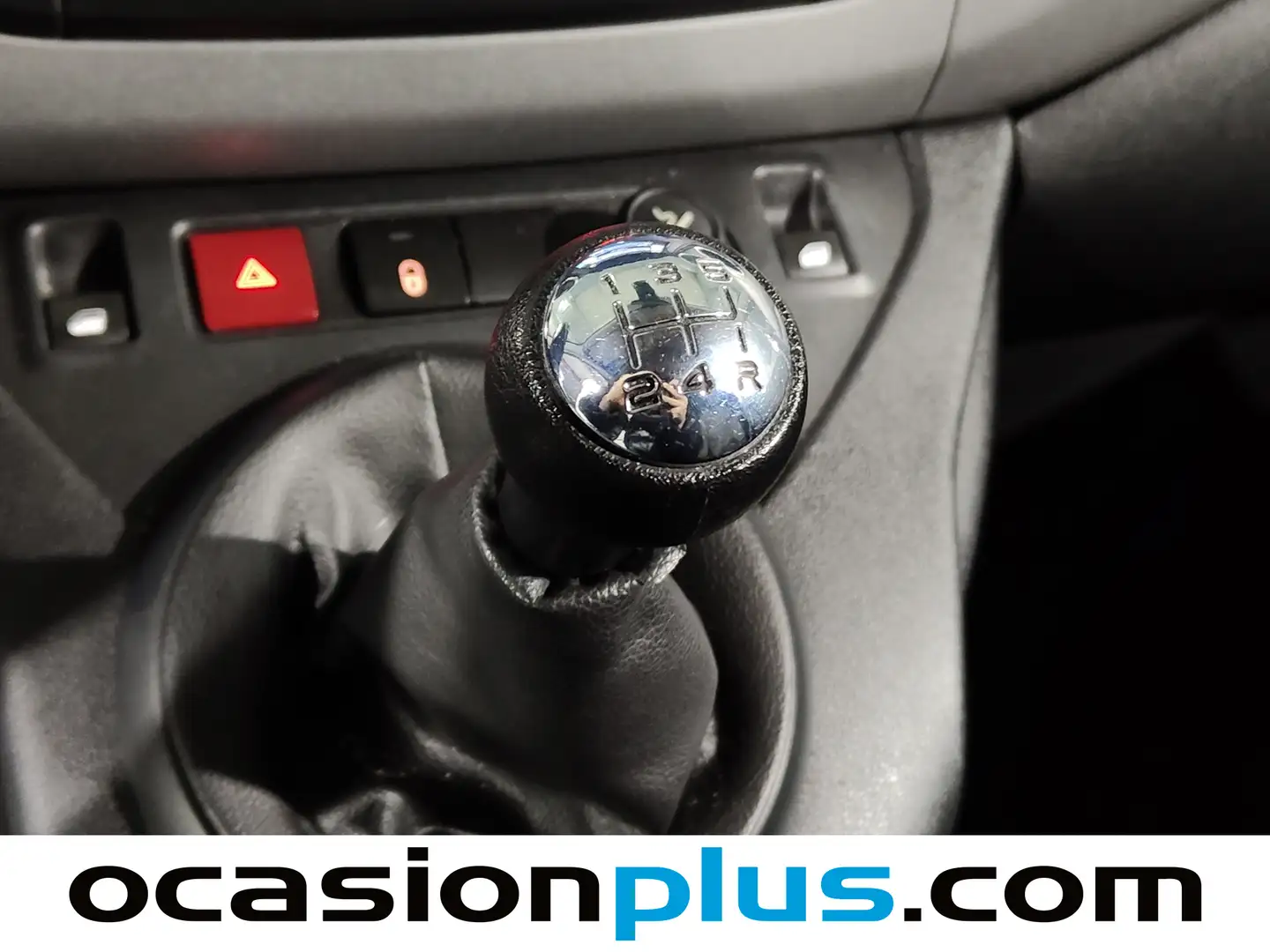 Foto Peugeot Partner Peugeot Partner Tepee BlueHDi 100 Adventure Edition (100 CV)