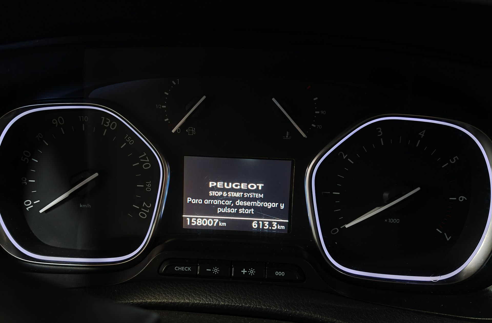 Peugeot Traveller Business VIP Long BlueHDi 7 plazas - foto 13