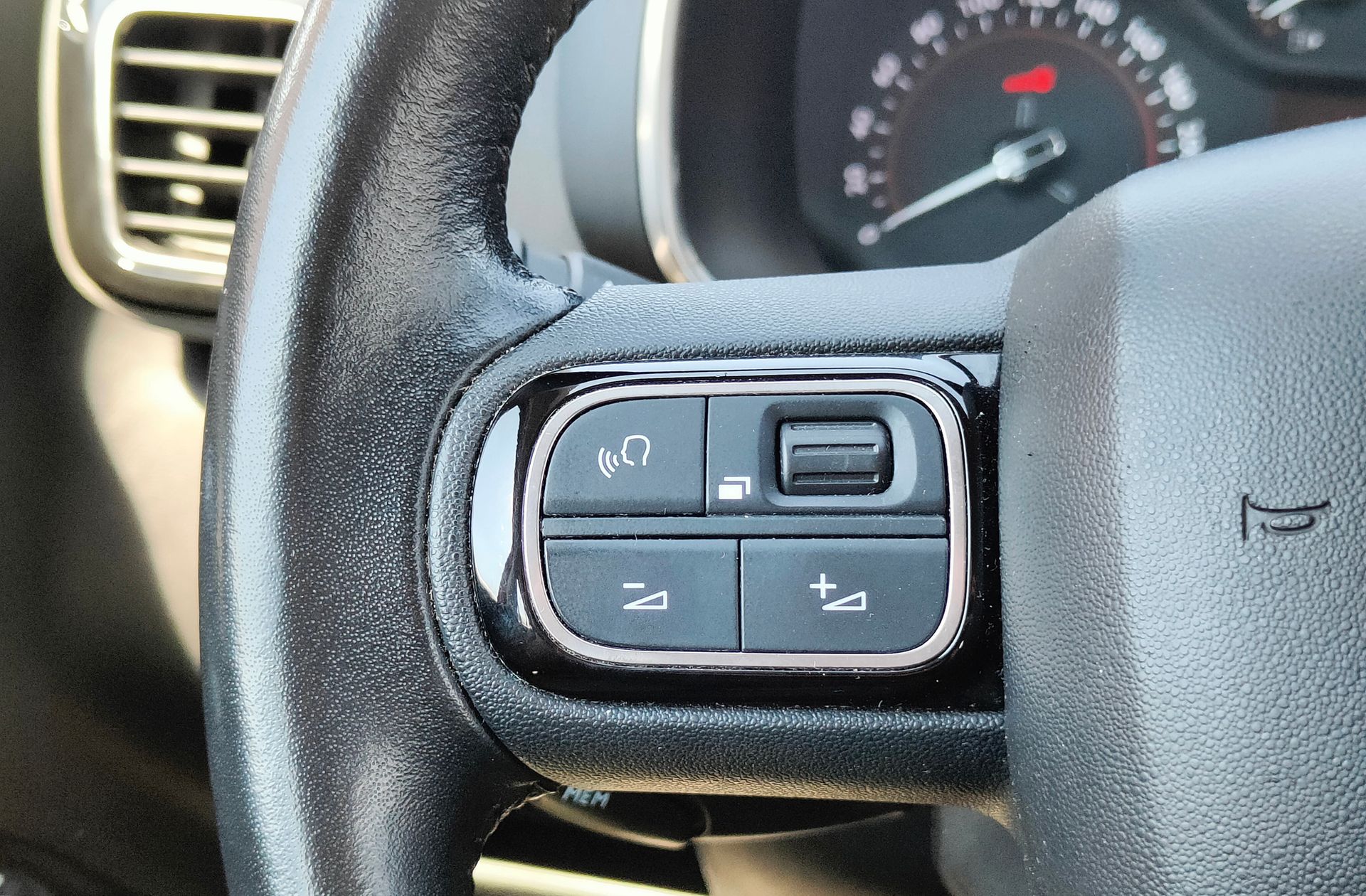 Citroën C5 Aircross BlueHDi 130 Live - foto 22