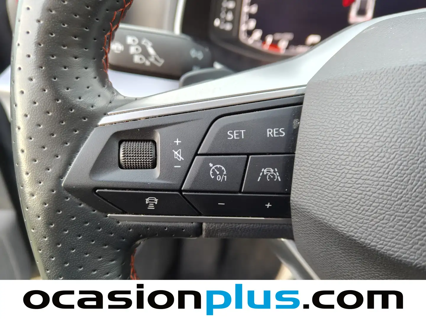 Foto Seat Arona SEAT Arona 1.5 TSI S&S FR XL DSG (150 CV)