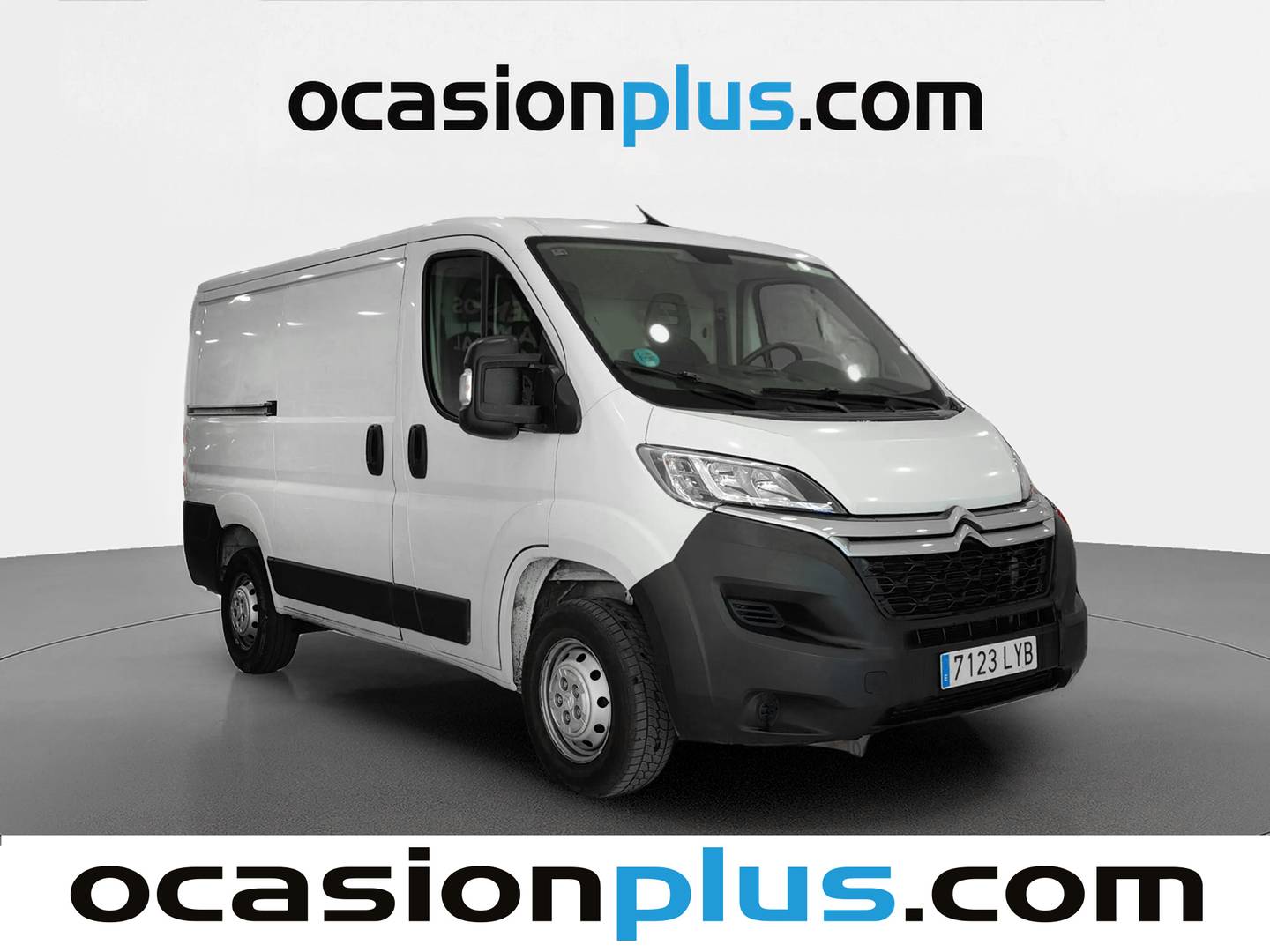 Foto delantera Citroën Jumper Citroën Jumper BlueHDi (120CV) Furgón 30L1H1 derecha