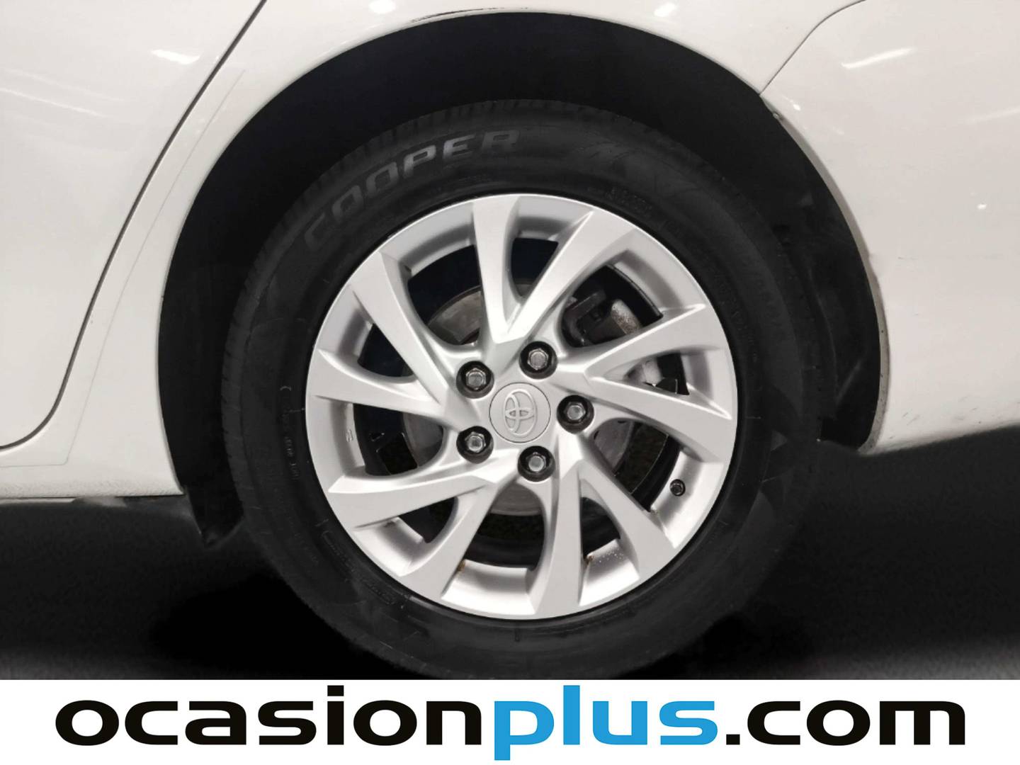 Foto Toyota Auris Toyota Auris 140H Hybrid Active (136 CV)