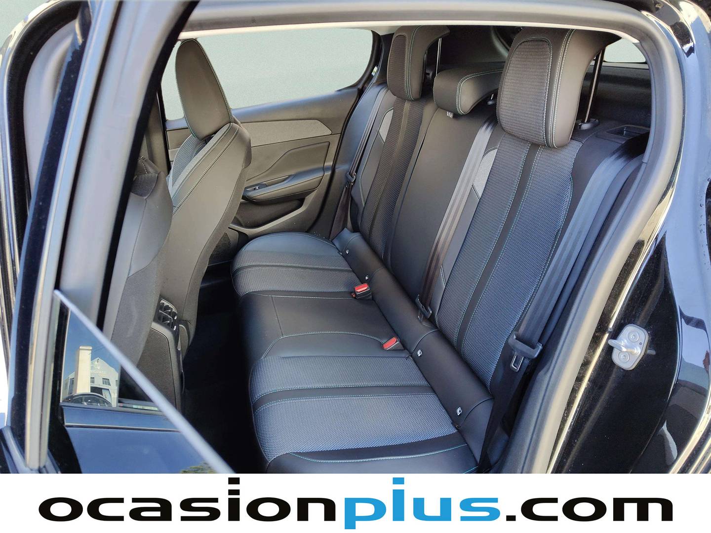 Foto asientos traseros Peugeot 308 Peugeot 308 Allure Hybrid eDCS6 (145 CV)