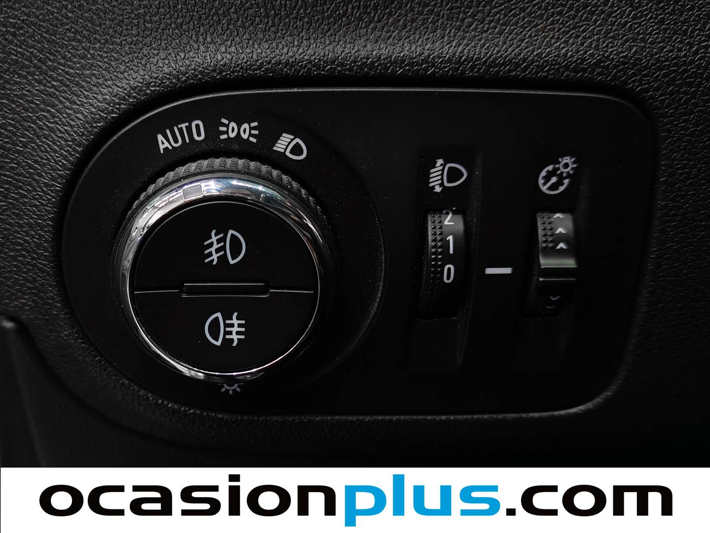 Opel Crossland X Opel Crossland X 1.2 S&S Design Line 120 Aniversario (110 CV) de ocasión