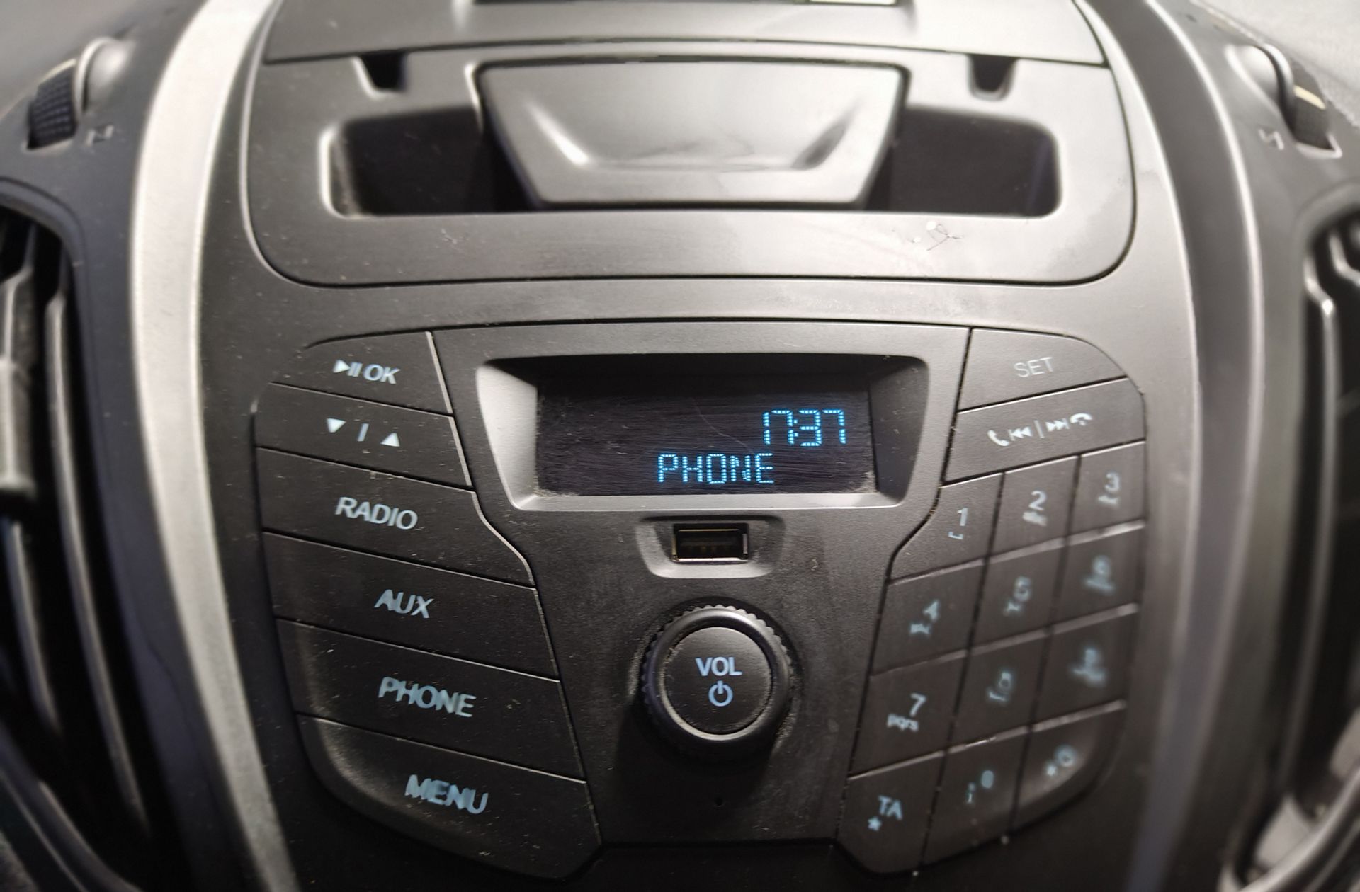 Ford Tourneo Courier 1.5 TDCi Ambiente - foto 21