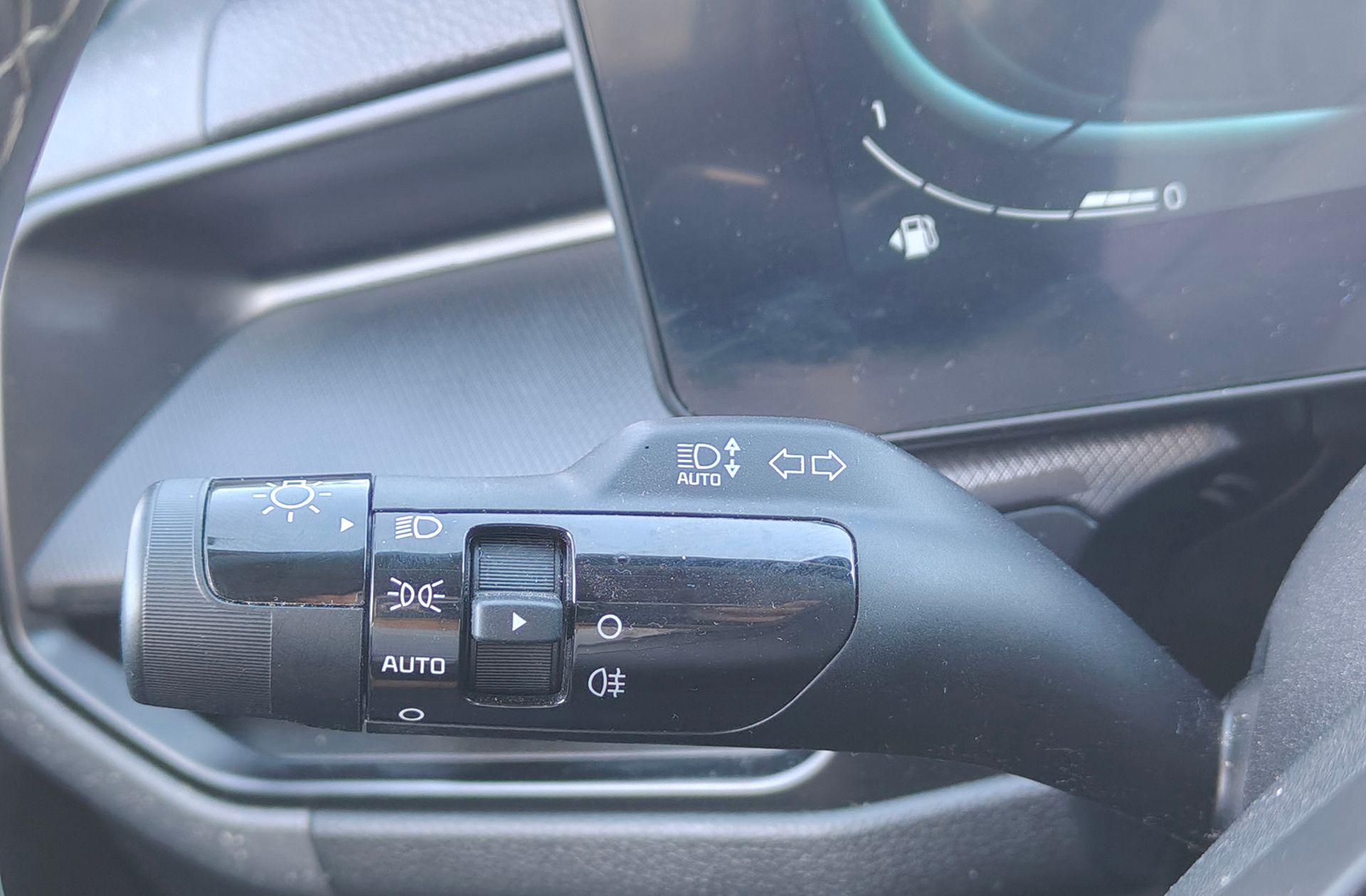 Kia Stonic 1.0 T-GDi MHEV Concept - foto 21