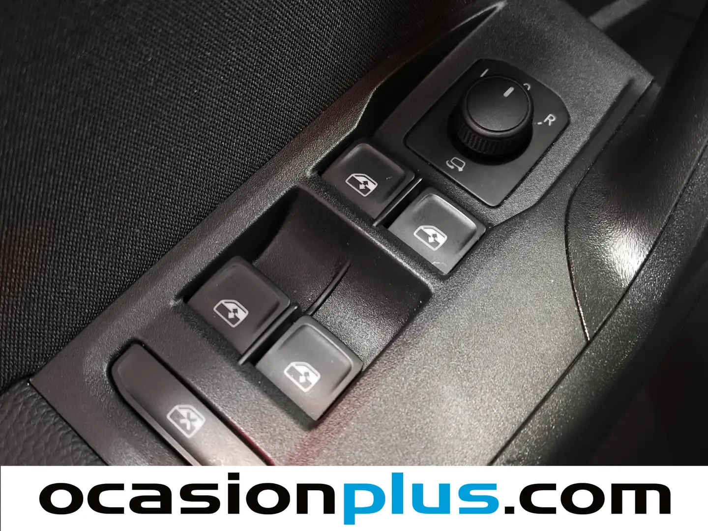 Foto Seat Arona SEAT Arona 1.0 TSI FR XM DSG (110 CV)