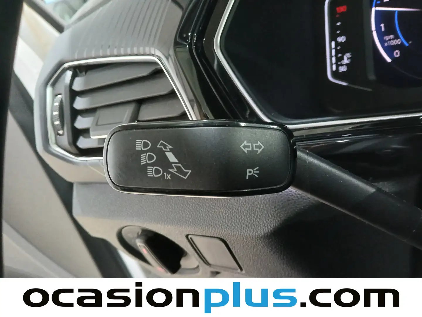 Foto Volkswagen T-Cross Volkswagen T-Cross Sport 1.0 TSI (110 CV)