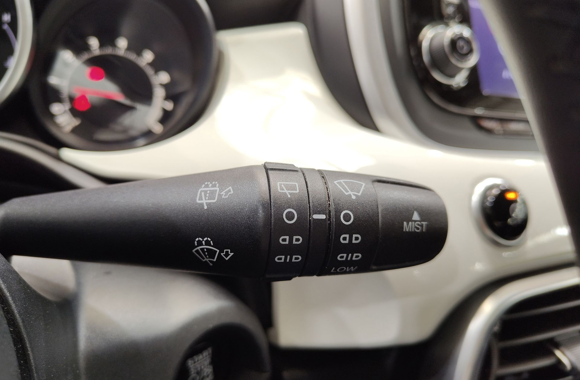 Fiat 500X 1.4 MultiAir Pop Star - foto 25