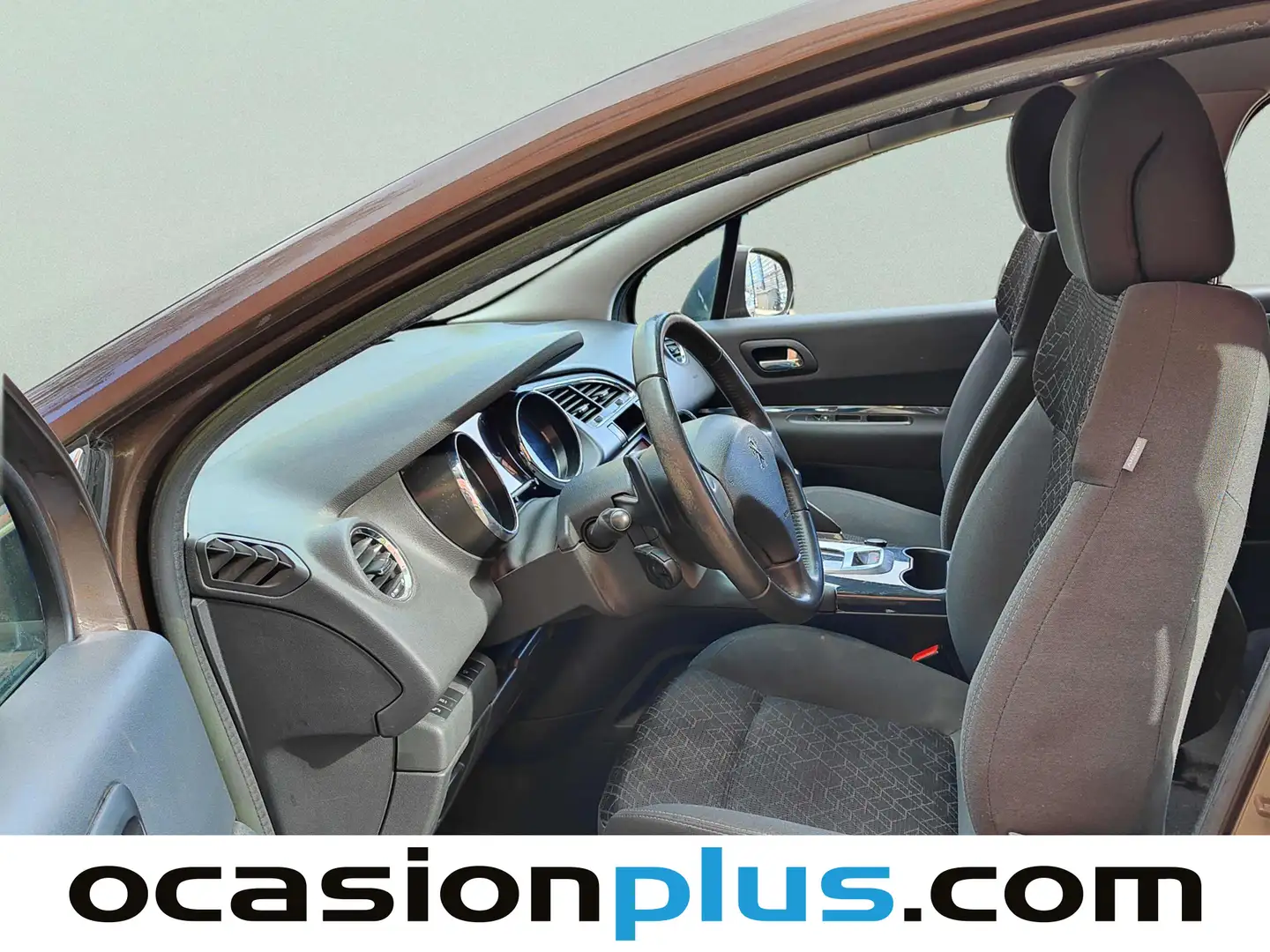 Foto Peugeot 3008 Peugeot 3008 1.6 e-HDI Active FAP ETG6 Blue Lion (115 CV)