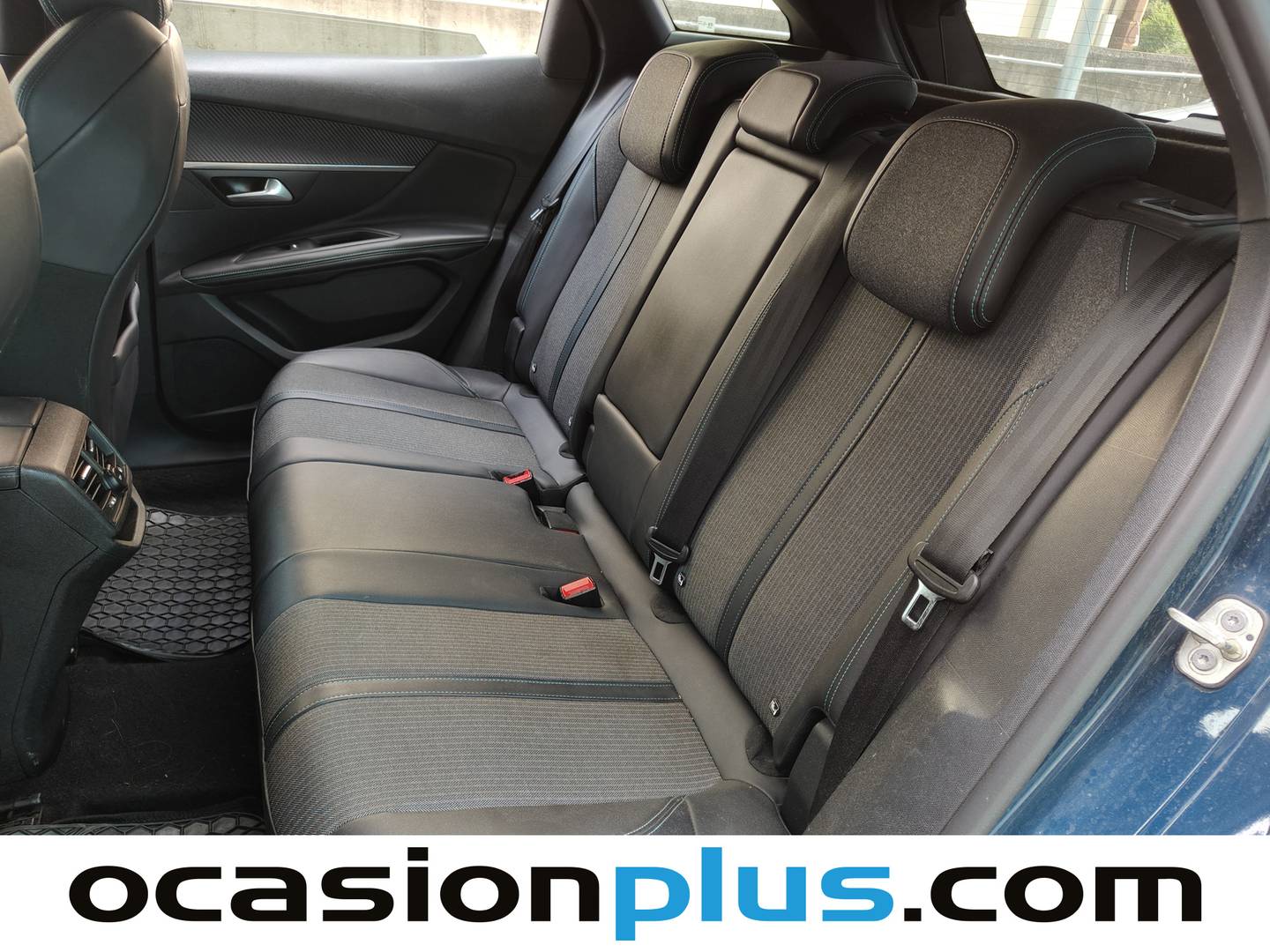 Foto asientos traseros Peugeot 3008 Peugeot 3008 BlueHDI 130 S&S Allure EAT8 (130 CV)