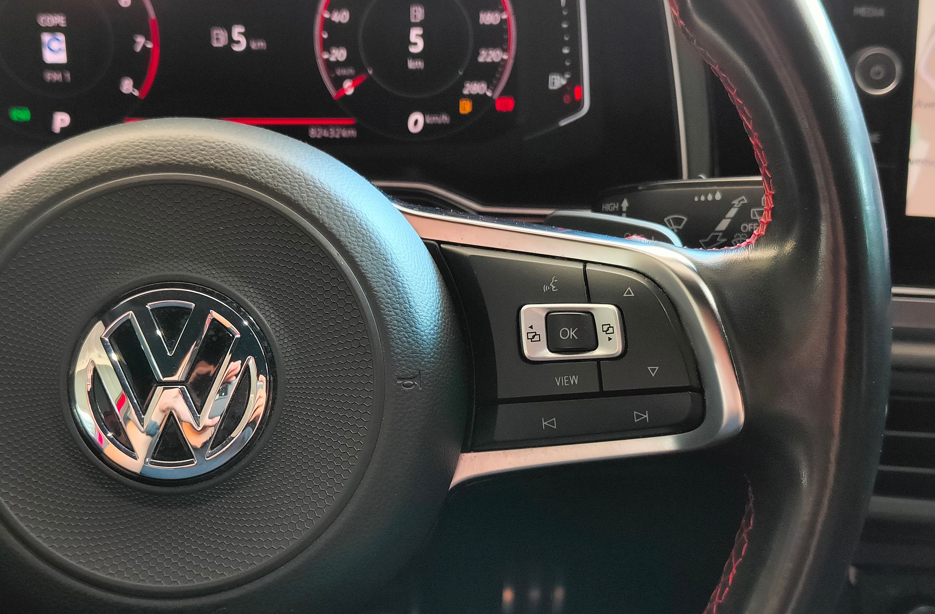 Volkswagen Polo GTI 2.0 TSI DSG - foto 27