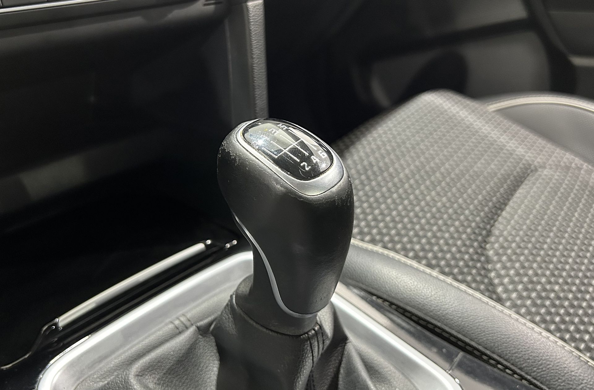 Kia XCeed 1.5 MHEV iMT Tech - foto 5