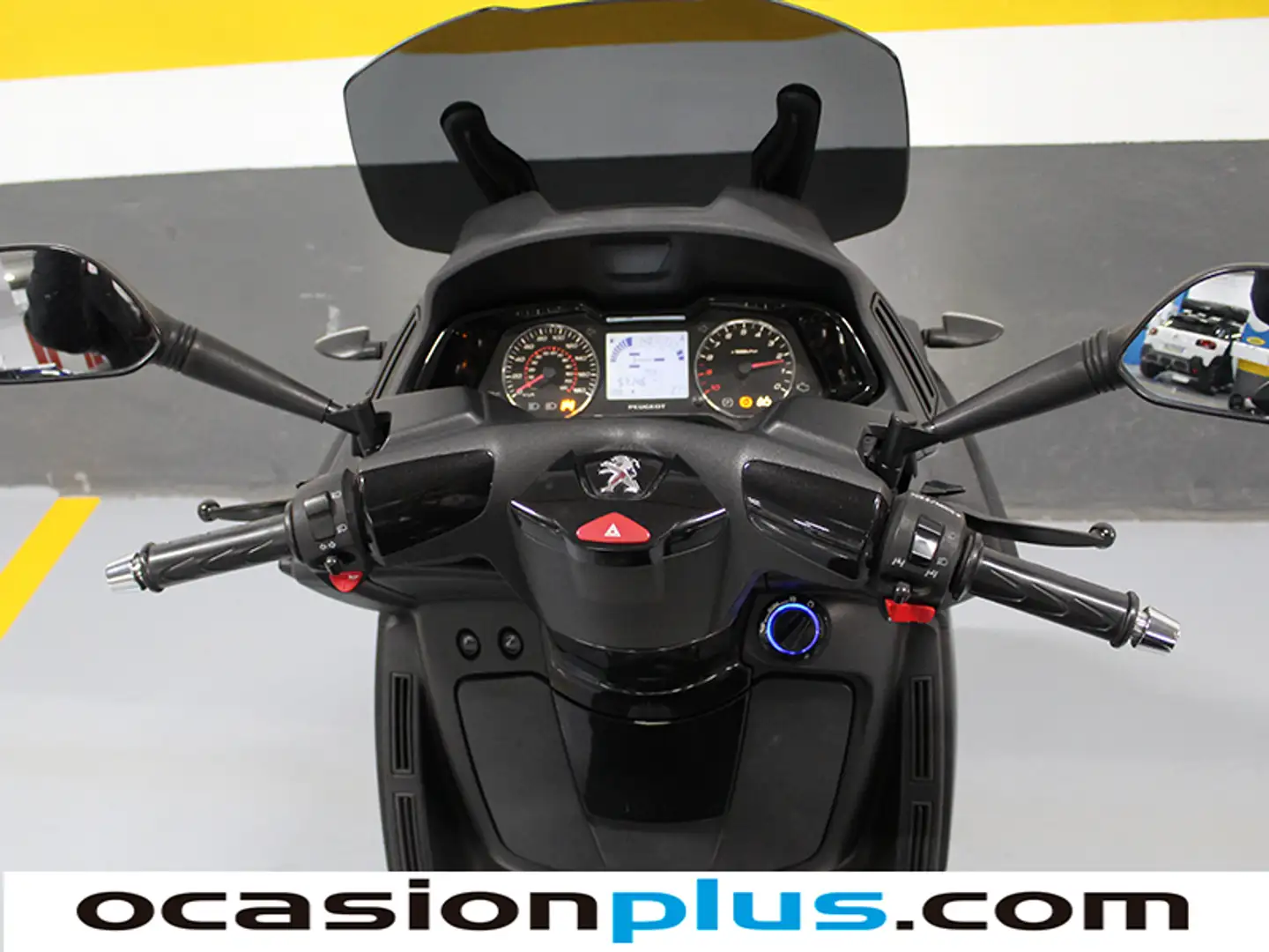 Foto Peugeot Metropolis 400 Peugeot Metropolis 400 Metropolis 400 (35 CV)