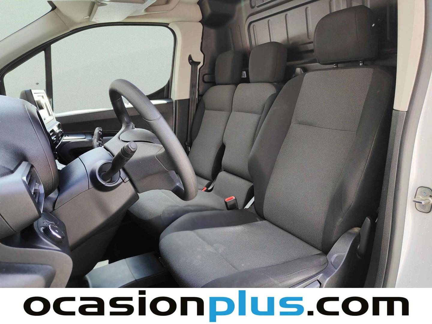 Foto asientos delanteros Opel Combo Opel Combo Cargo 1.5 Diesel L 1000kg (102 CV)