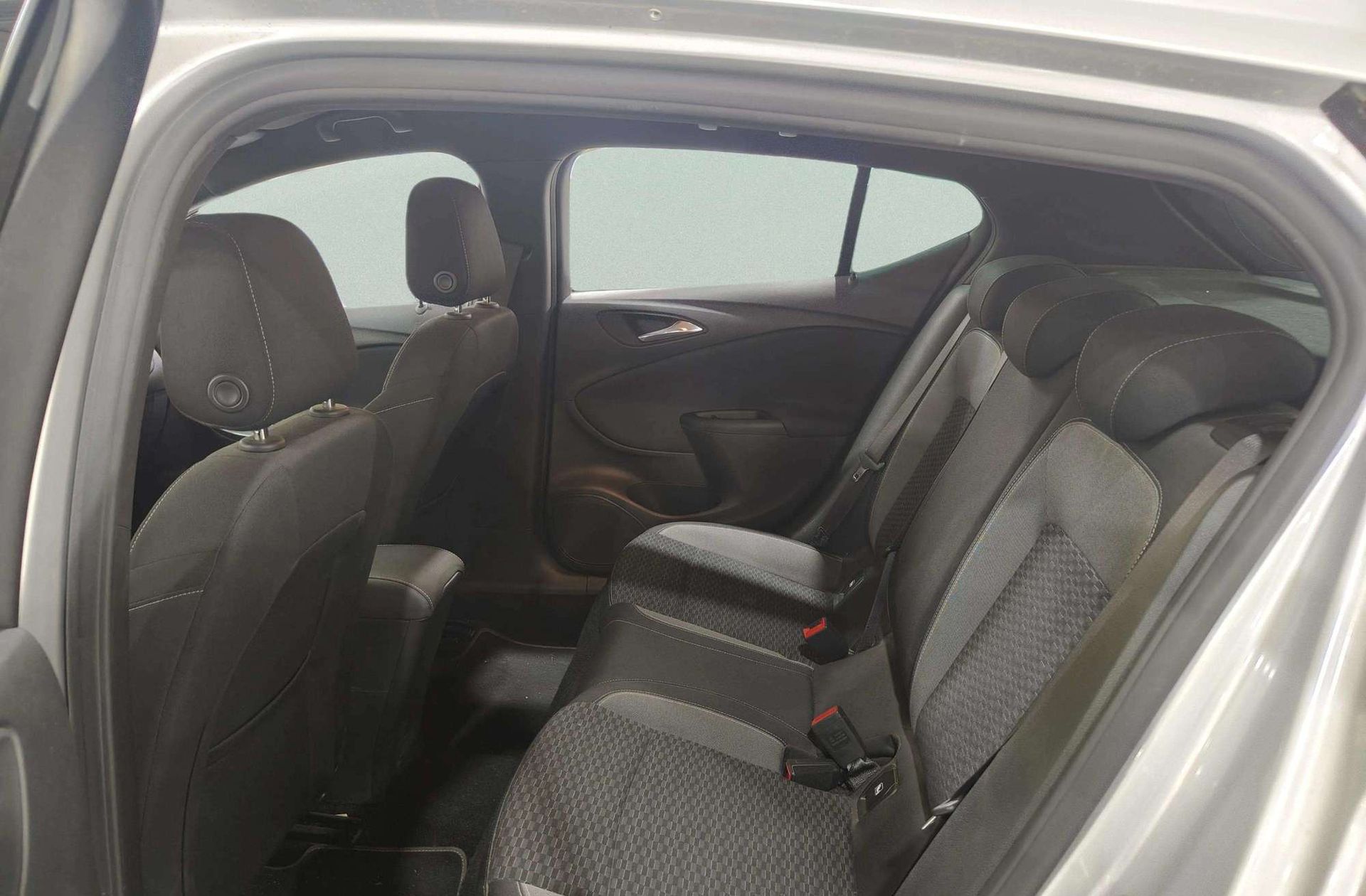 Opel Astra 1.2 Turbo SHL GS Line - foto 9