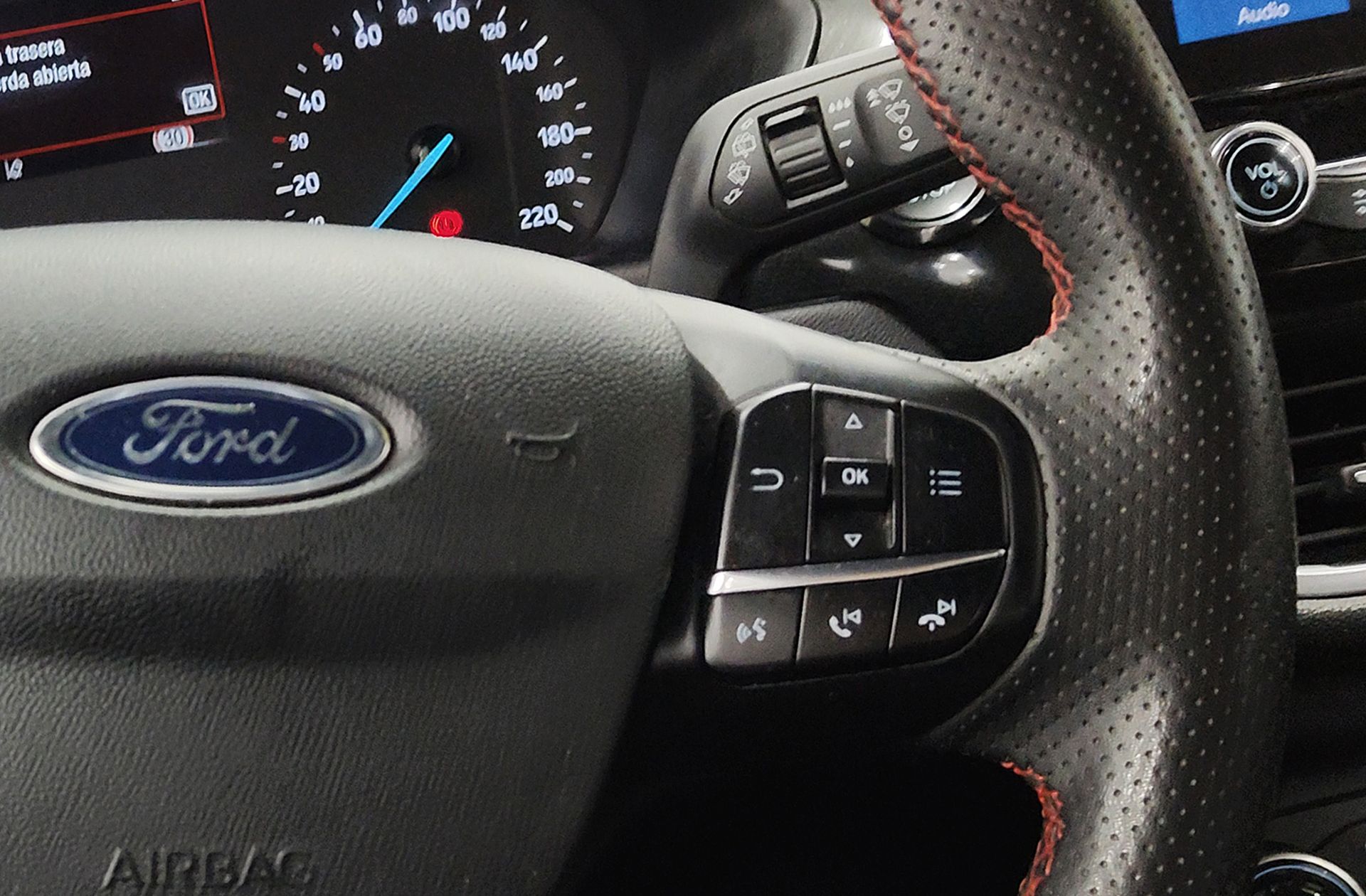 Ford Fiesta 1.0 EcoBoost MHEV ST-Line - foto 33
