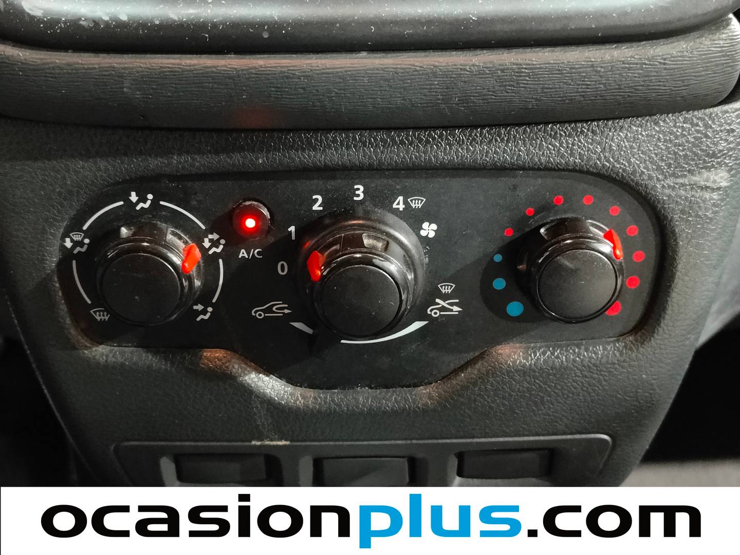 Equipamiento del Dacia Dokker Dacia Dokker Van Essential Blue dCi (95 CV)