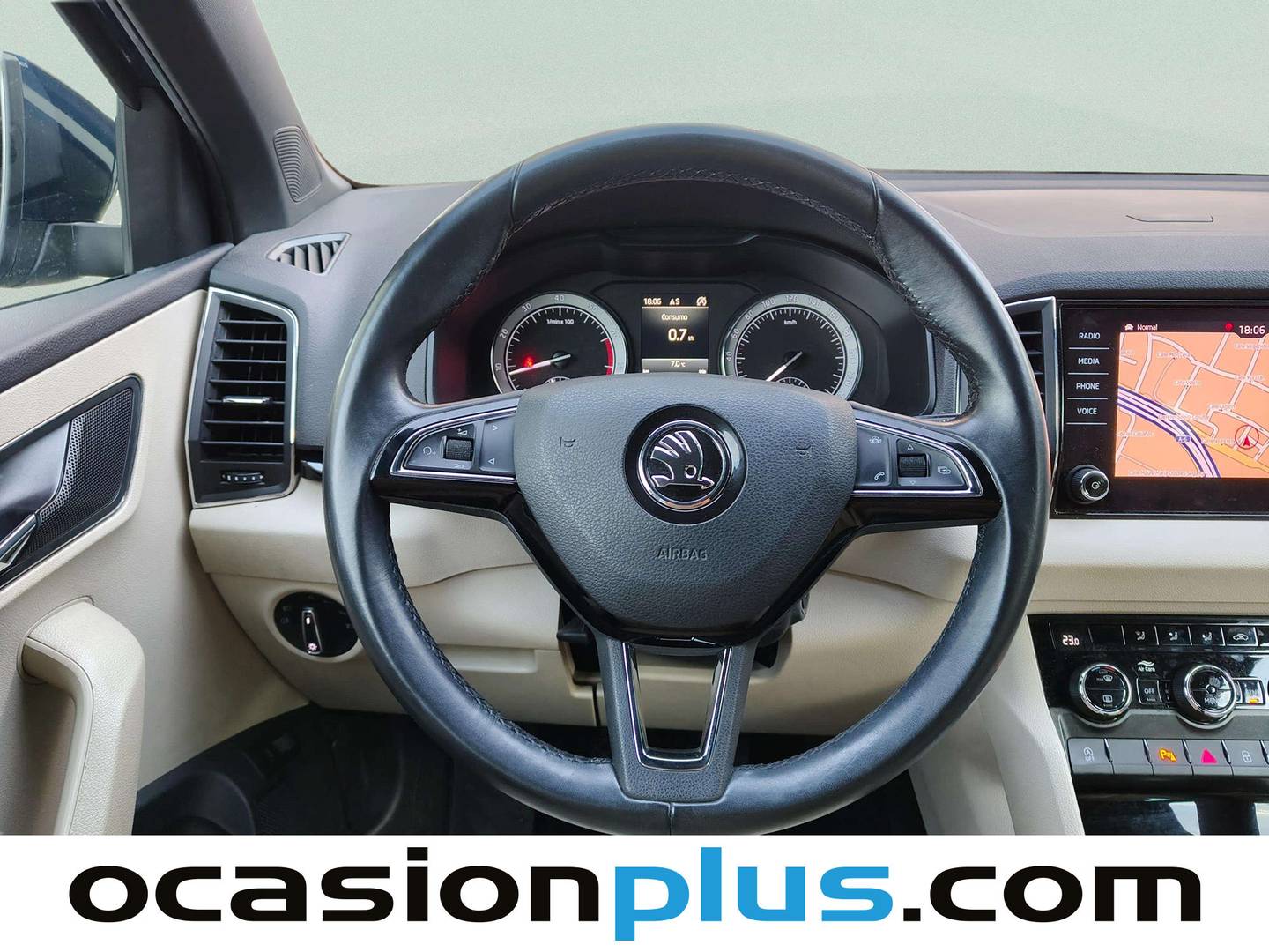 Foto Skoda Karoq Skoda Karoq 1.5 TSI ACT Style (150 CV)