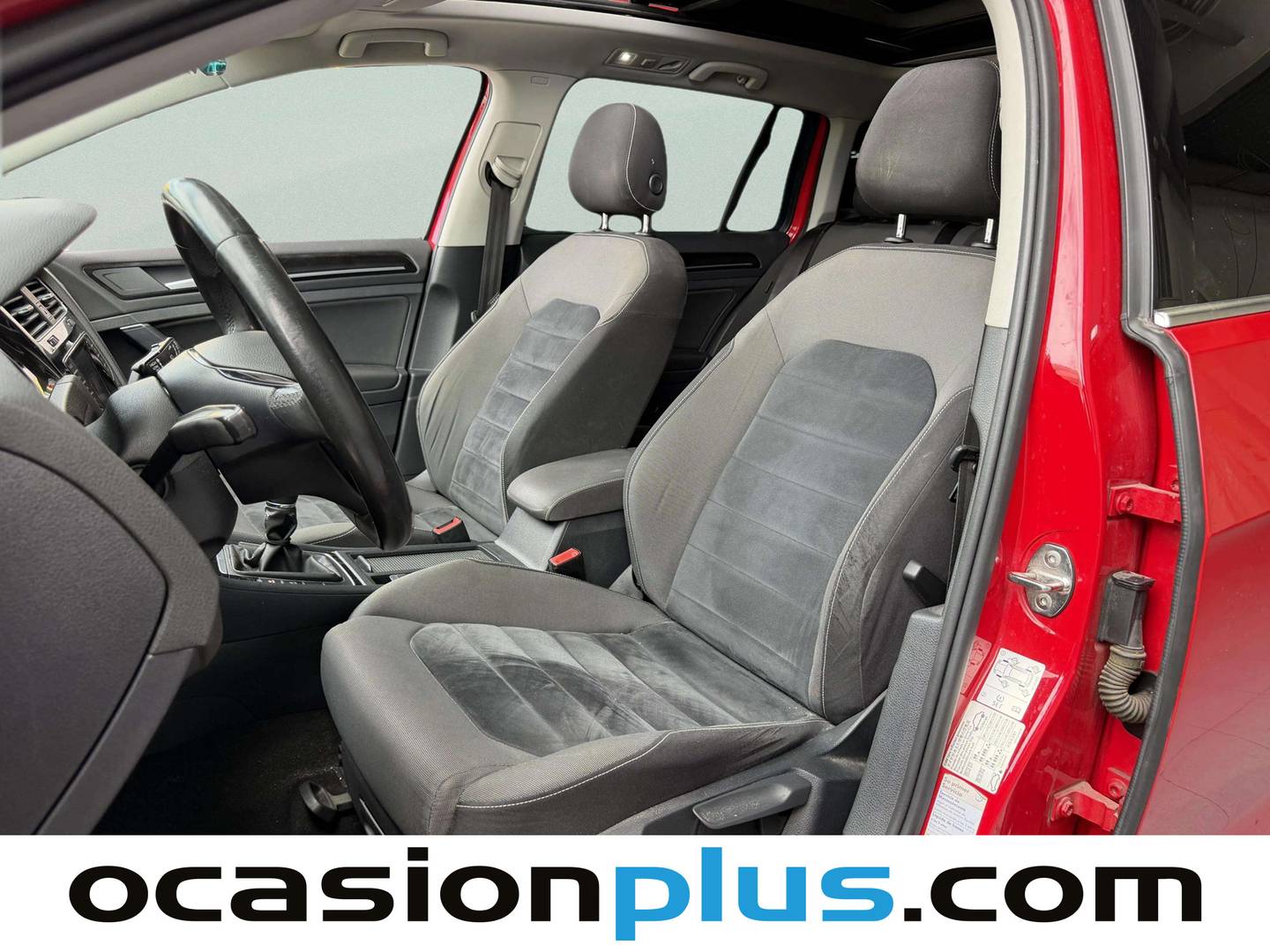 Foto asientos delanteros Volkswagen Golf Volkswagen Golf Variant Sport 2.0 TDI BMT (150 CV)
