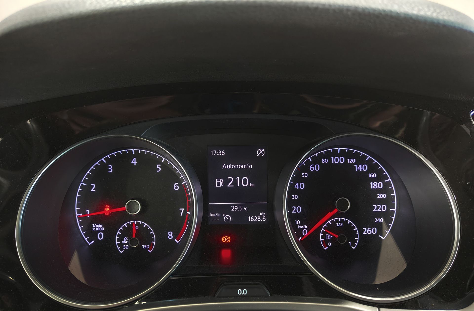 Volkswagen Touran 1.2 TSI Edition BMT 7 plazas - foto 24