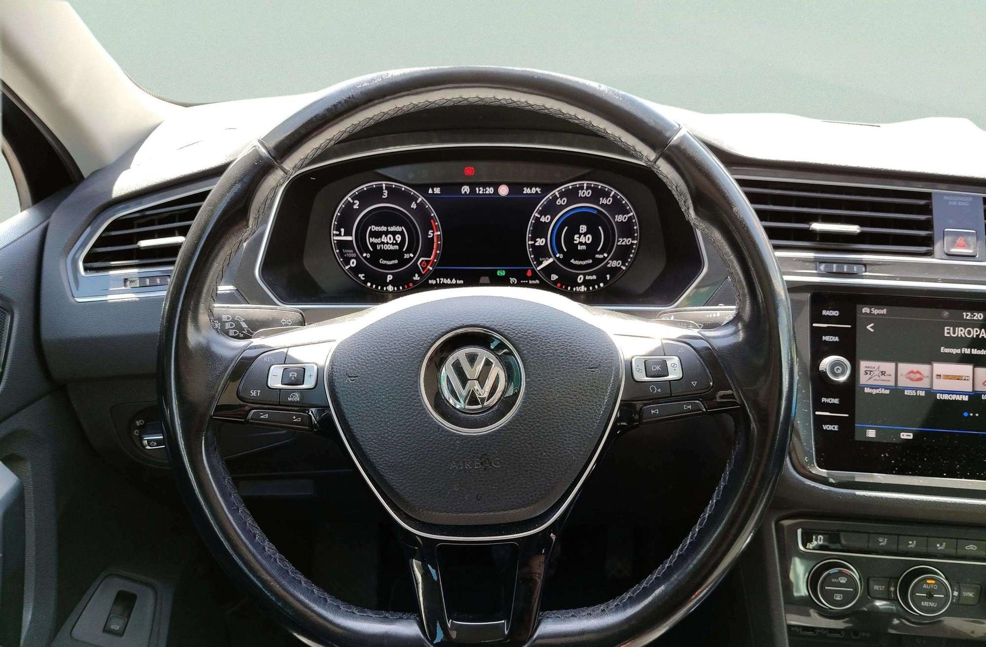 Volkswagen Tiguan Sport 2.0 TDI DSG Pack R-Line - foto 23