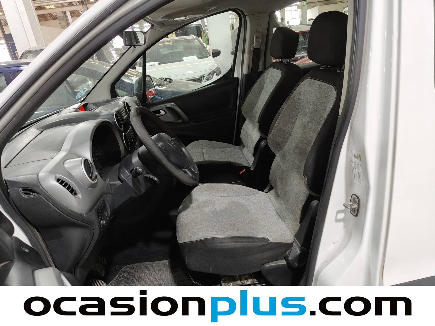 Foto asientos delanteros Citroën Berlingo Citroën Berlingo Multispace Live Edition BlueHDi (75 CV)