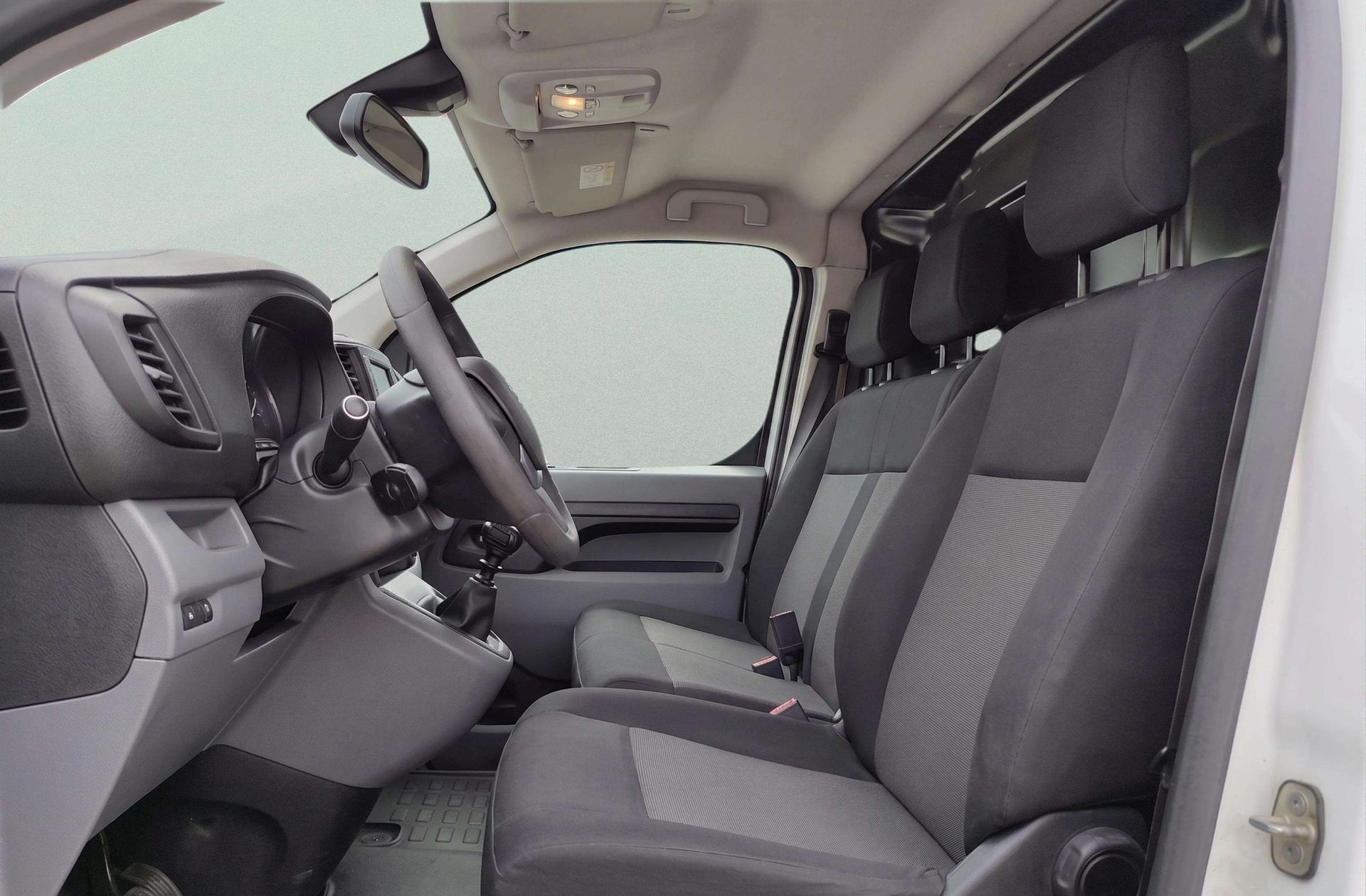Citroën Jumpy Furgon BlueHDi 150 Talla M Club - foto 9