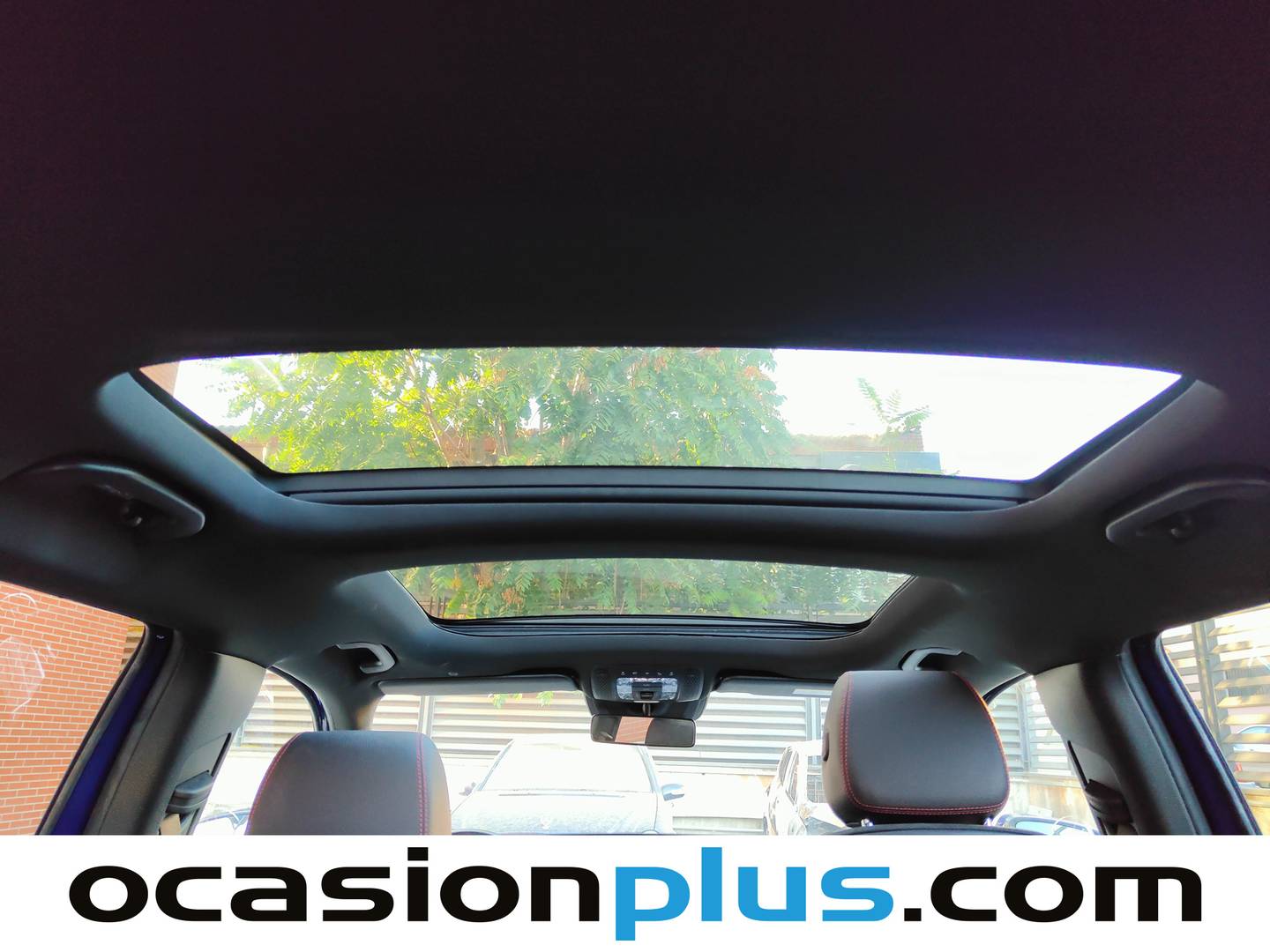 Foto Mercedes GLB Mercedes-Benz GLB 220 D 4MATIC (190 CV) Pack AMG