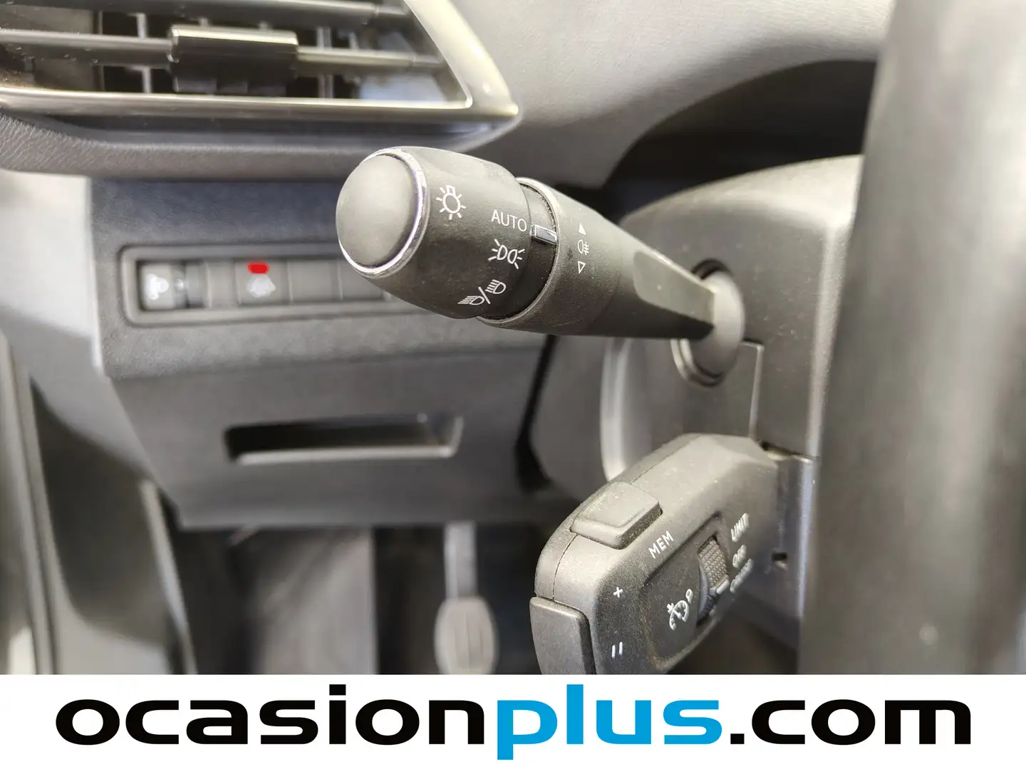 Foto Peugeot 3008 Peugeot 3008 PureTech 130 S&S Allure Pack  (130 CV)