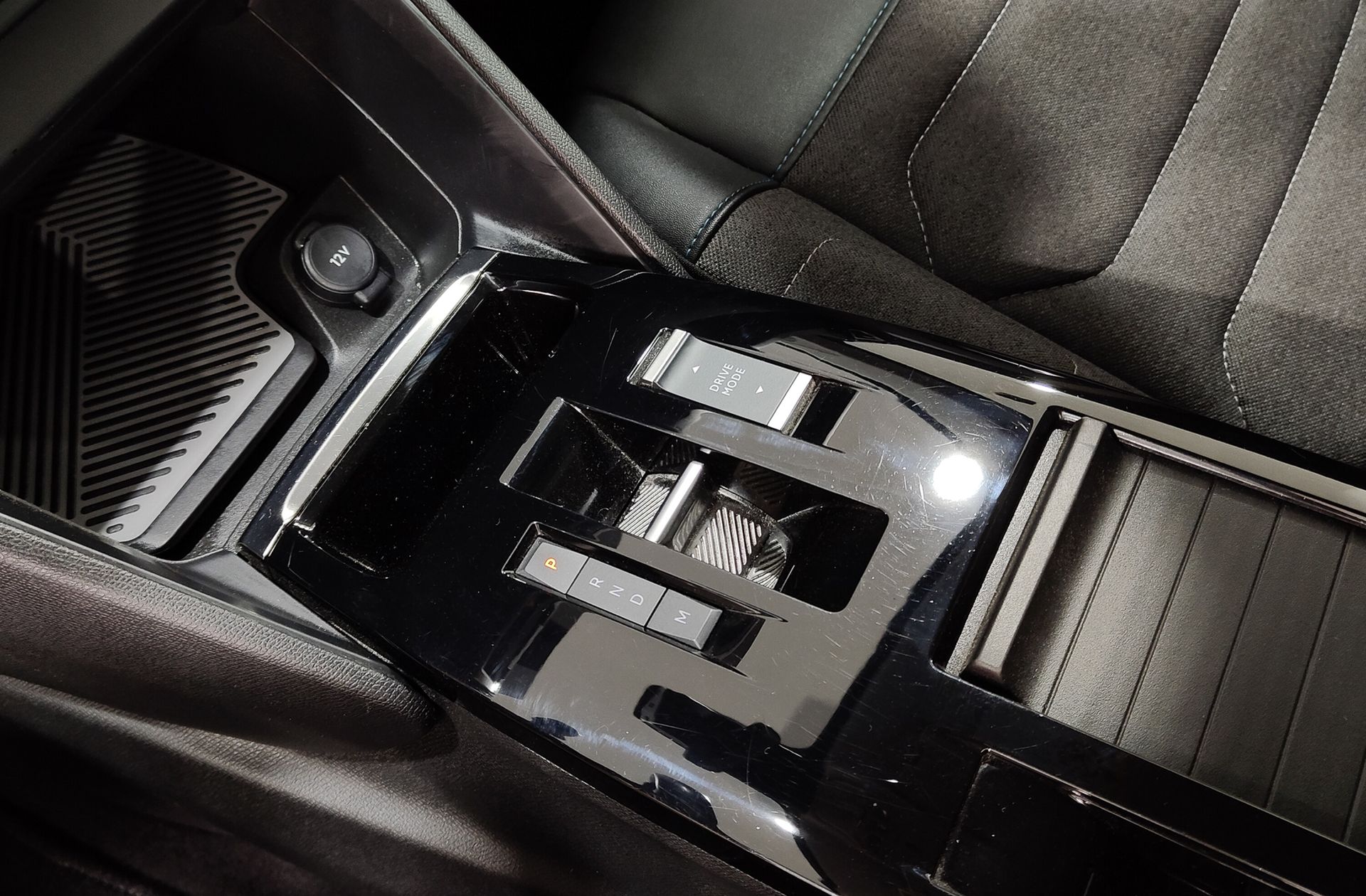 Citroën C4 PureTech 130 Plus EAT8 - foto 5