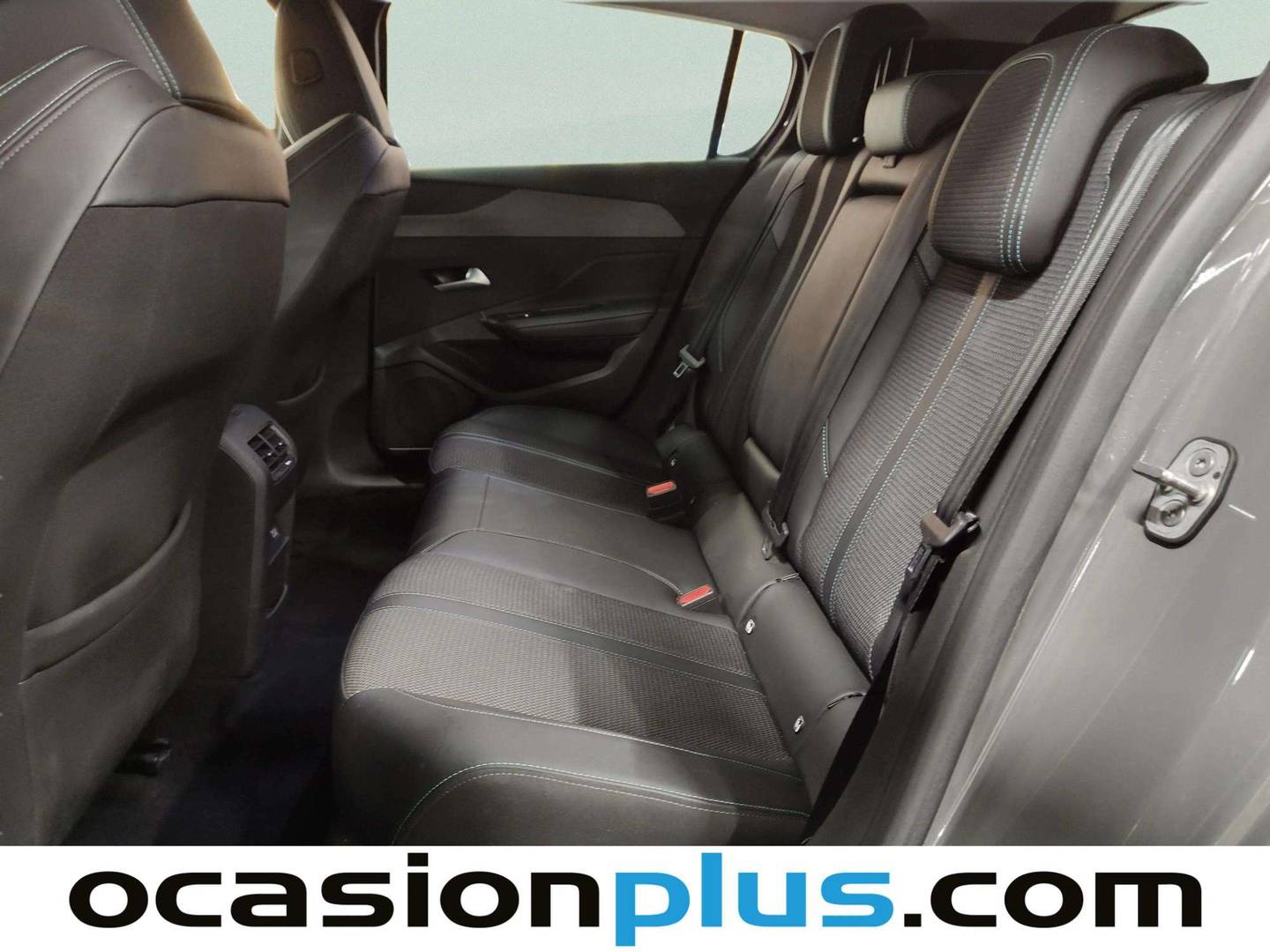 Foto asientos traseros Peugeot 308 Peugeot 308 BlueHDi 130 S&S Allure EAT8 (130 CV)