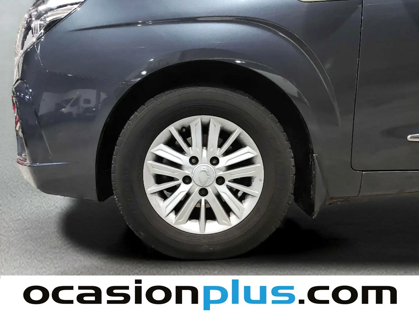 Foto SsangYong Rodius Ssangyong Rodius D22T Premium (178 CV) 7 Plazas