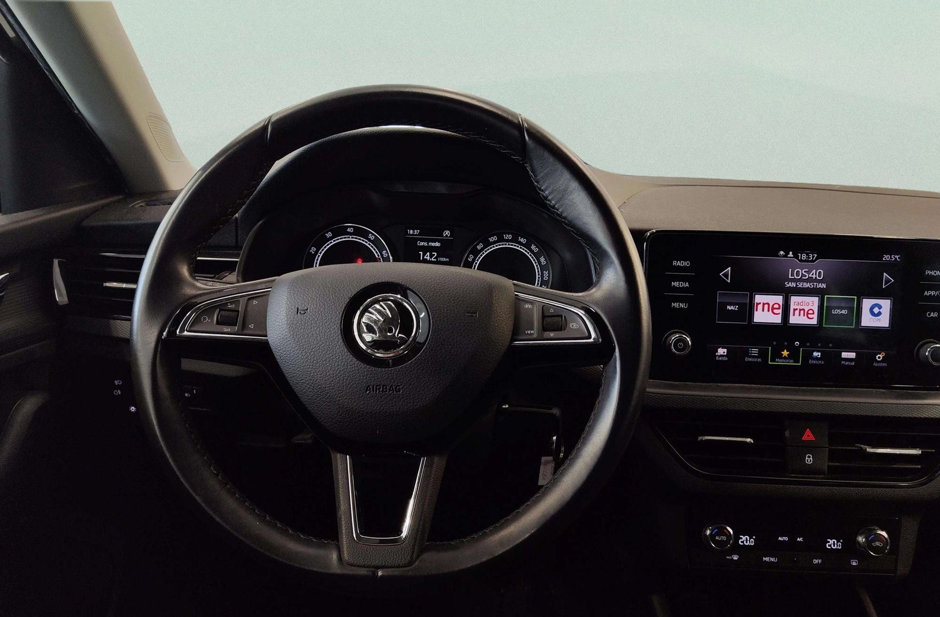 Škoda Scala 1.0 TSI Ambition - foto 26