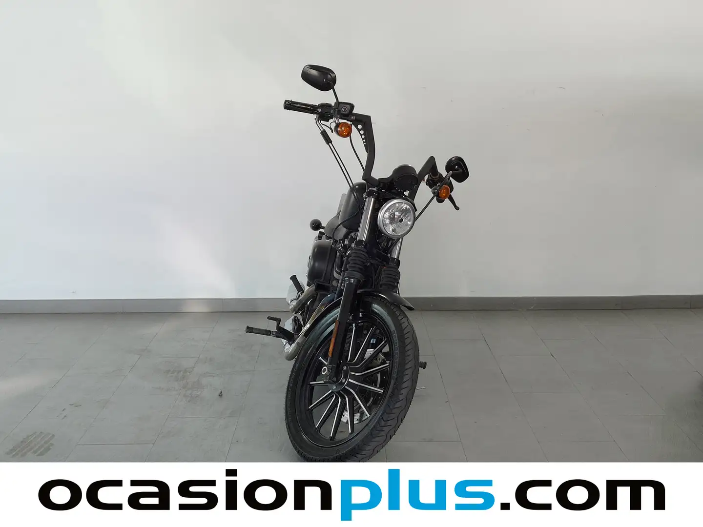 Foto Harley-Davidson Sportster Iron 883 N Harley-Davidson Sportster Iron 883 N (34 CV)