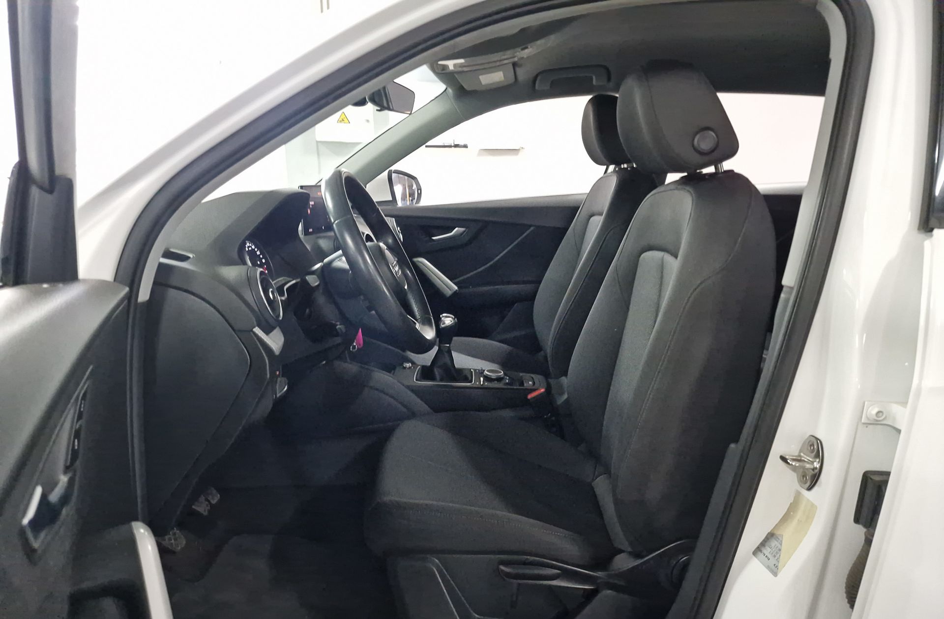 Audi Q2 30 TDI - foto 9