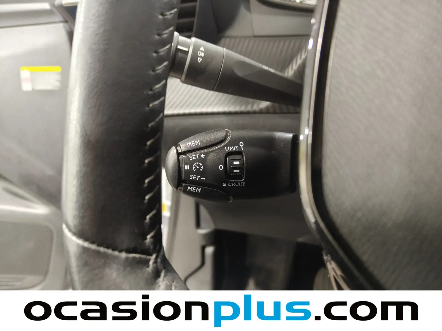 Foto Peugeot 2008 Peugeot 2008 PureTech 100 S&S Allure (100 CV)