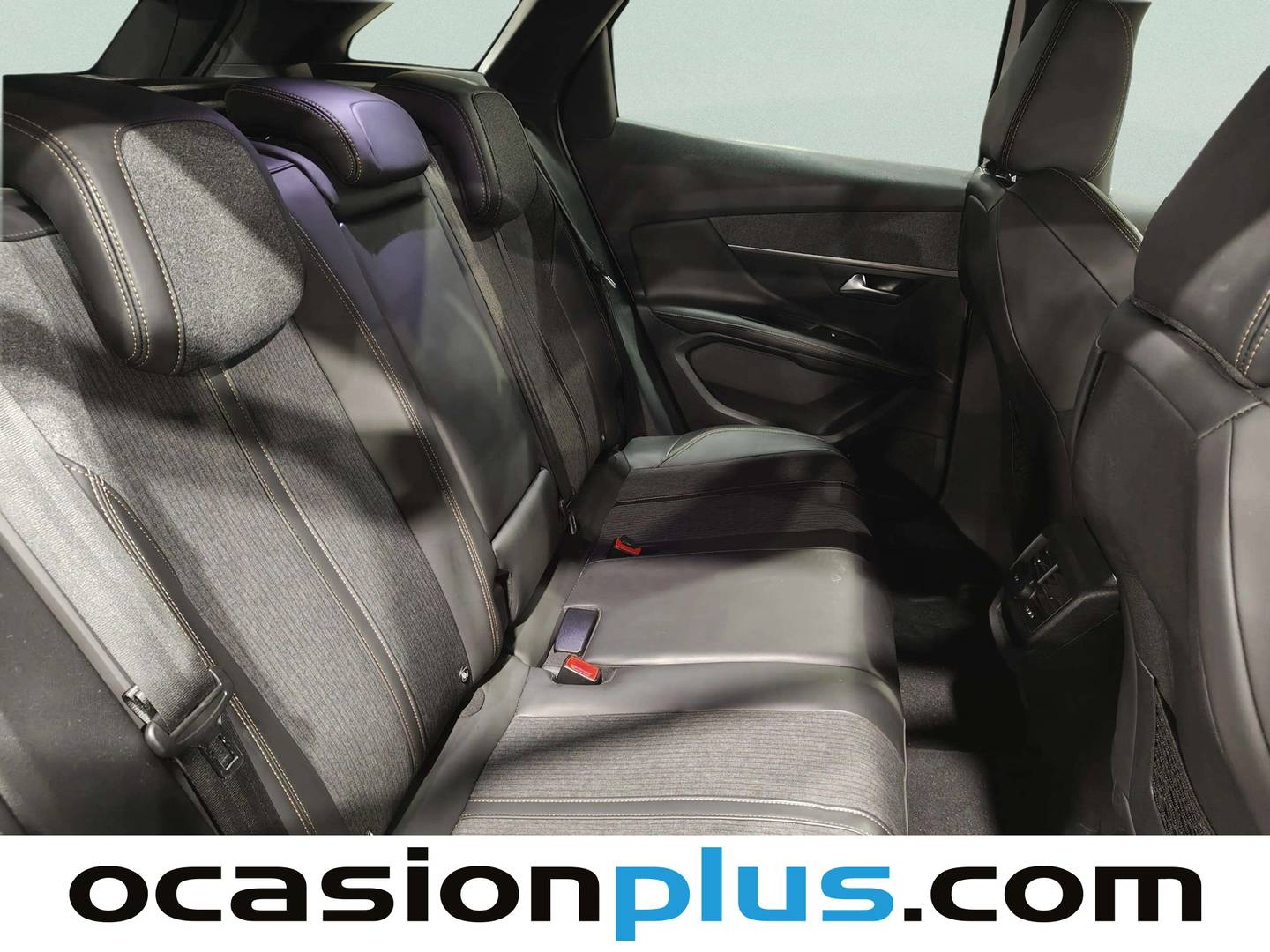 Foto Peugeot 3008 Peugeot 3008 BlueHDI 130 S&S GT Line EAT8 (130 CV)