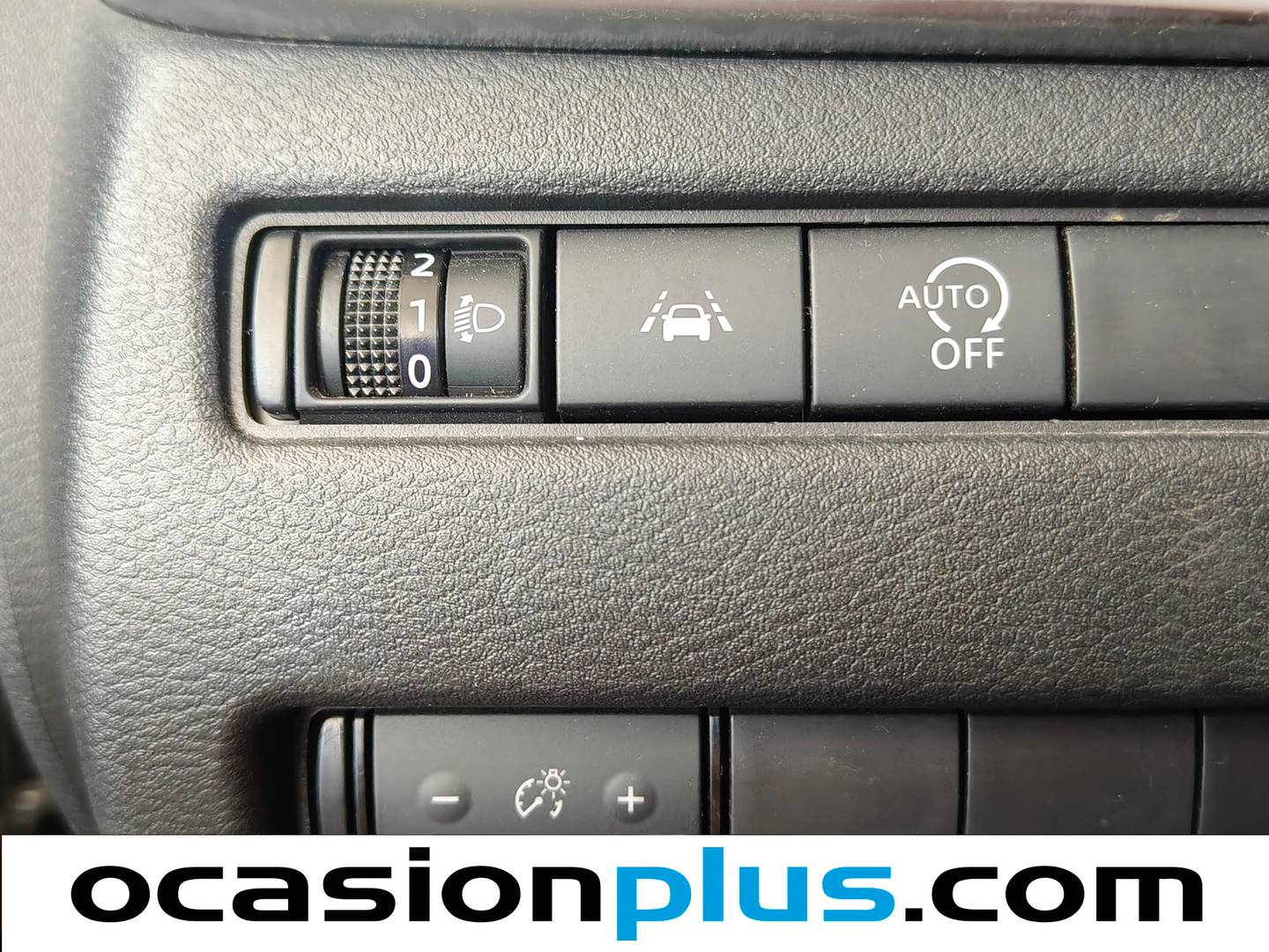 Accesorios del Nissan QASHQAI Nissan Qashqai DIG-T 140 N-Connecta (140 CV)